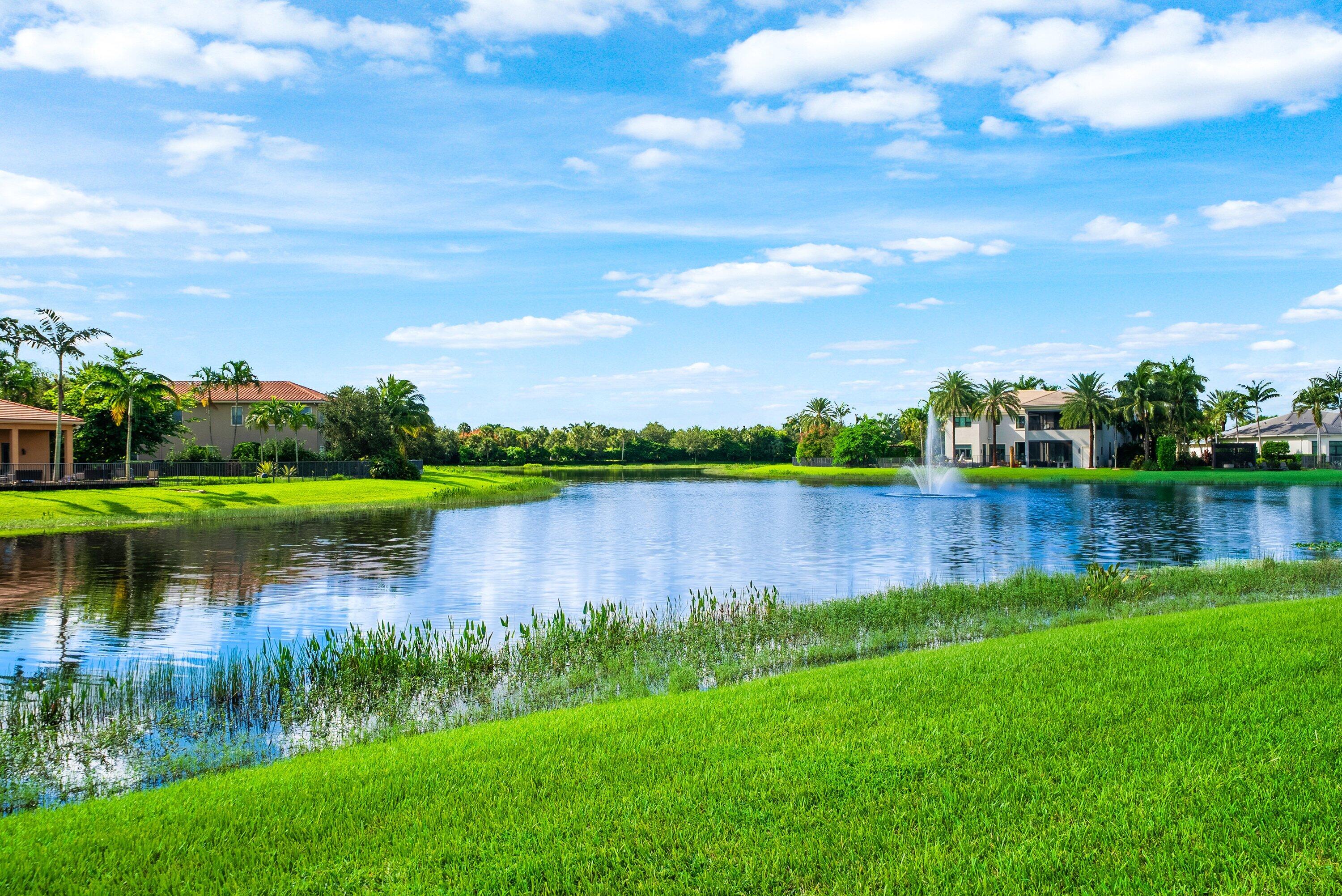 16526 Fleur De Lis Way Property Photo 45