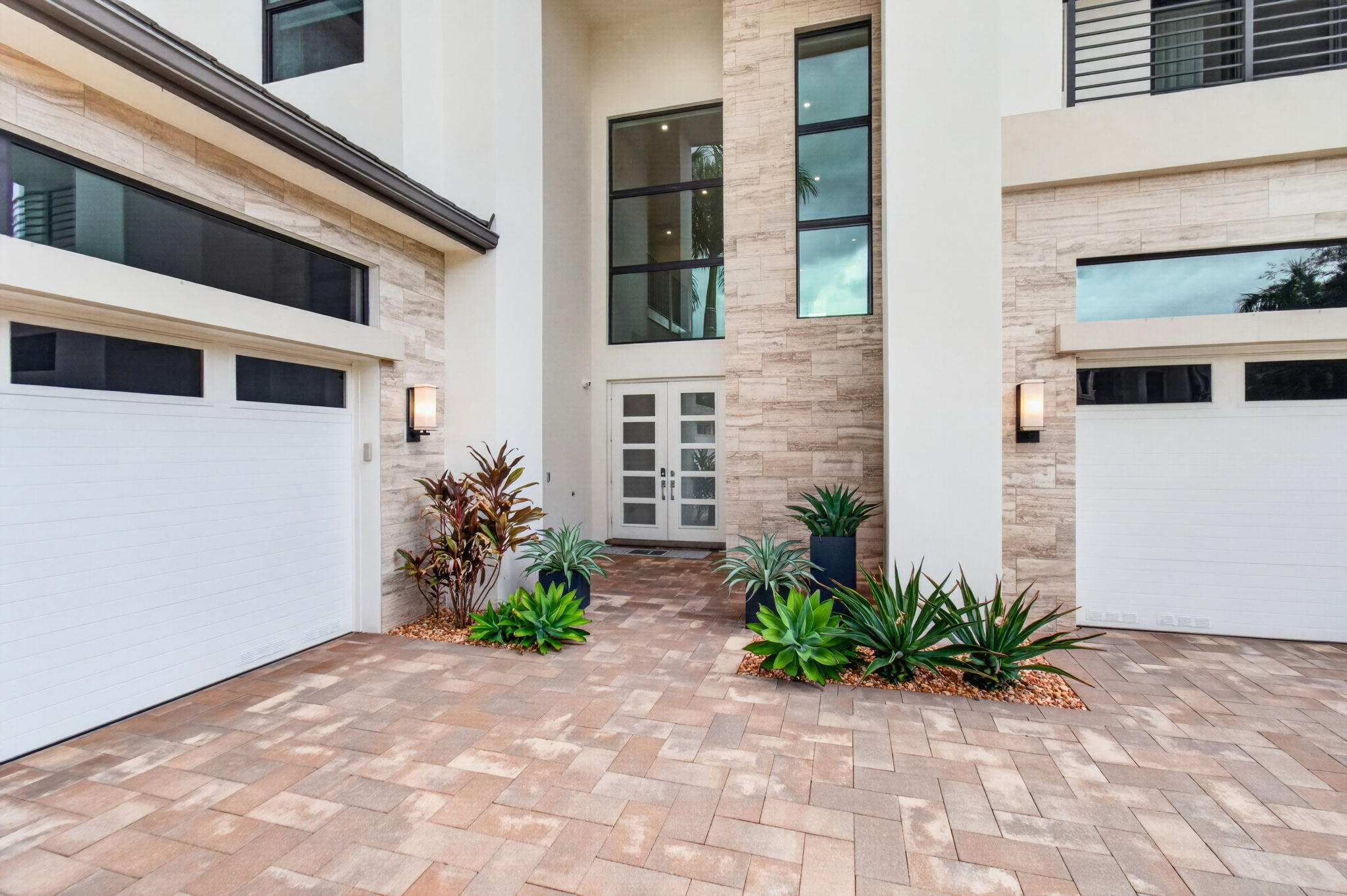 17413 Rosella Road Property Photo 7