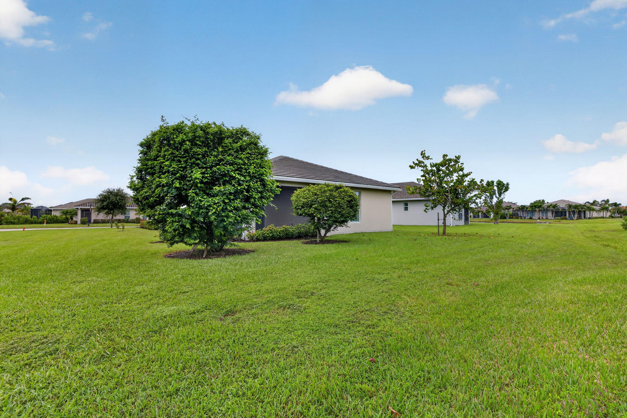 9907 Sw Trumpet Tree Circle Property Photo 39