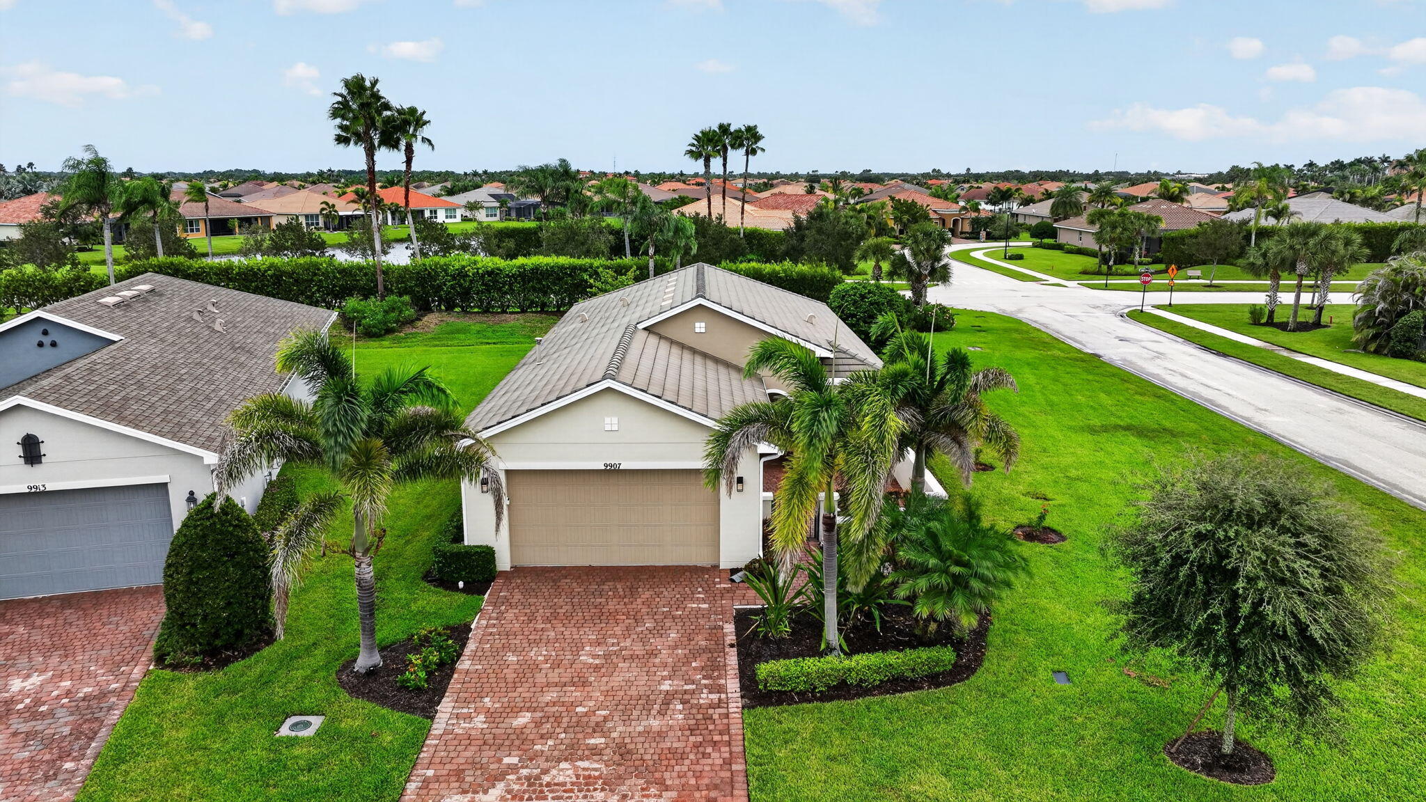 9907 Sw Trumpet Tree Circle Property Photo 45
