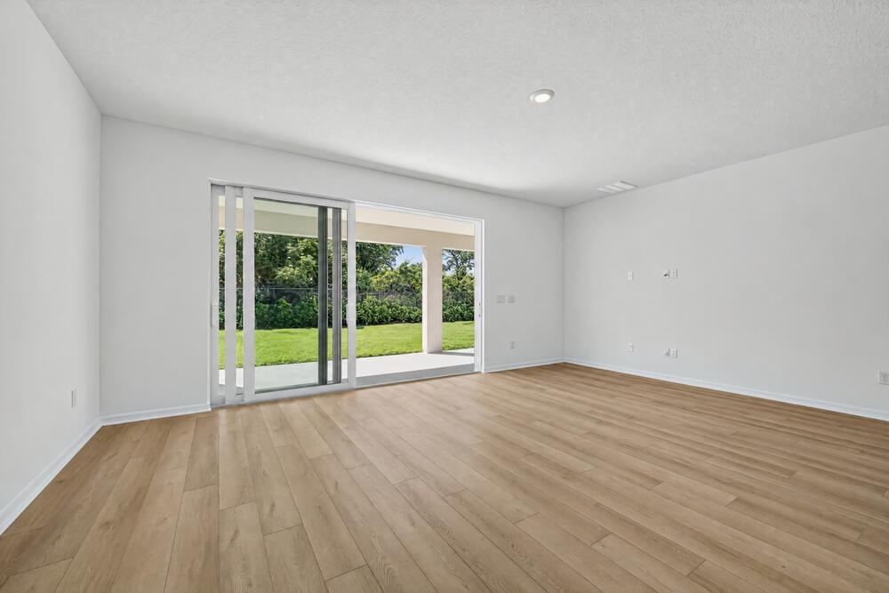 609 Se Ranch Oak Circle Property Photo 11