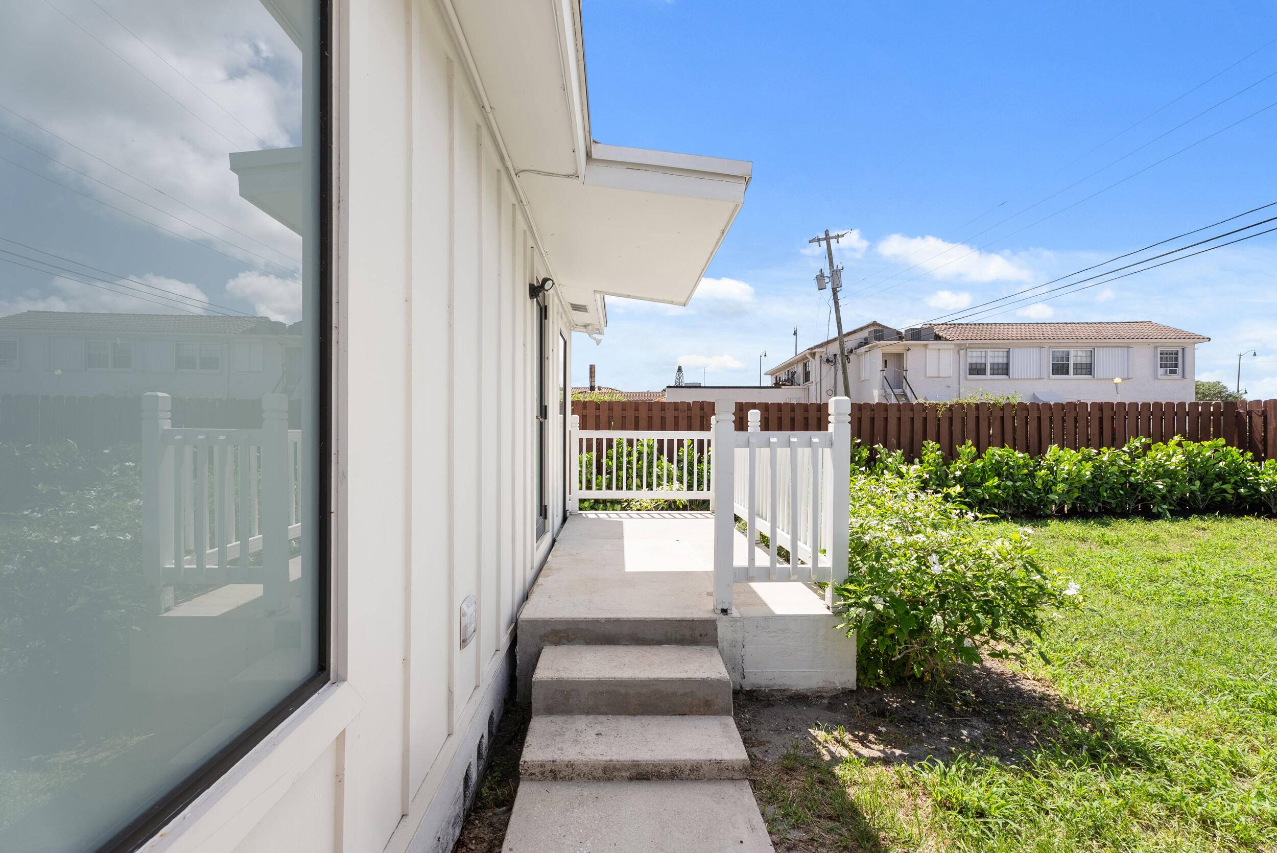 517 55th Street Property Photo 11
