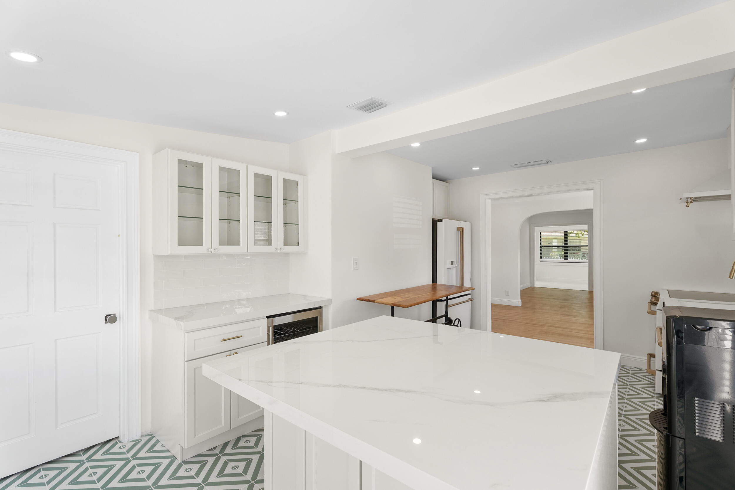 517 55th Street Property Photo 18
