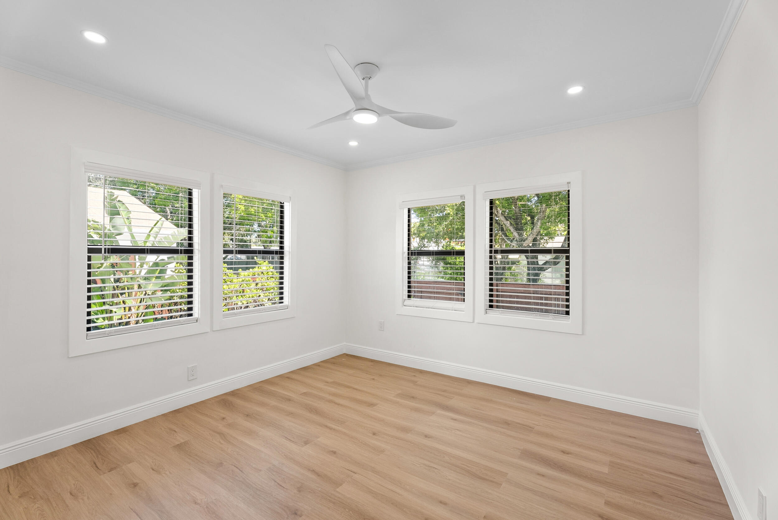 517 55th Street Property Photo 20