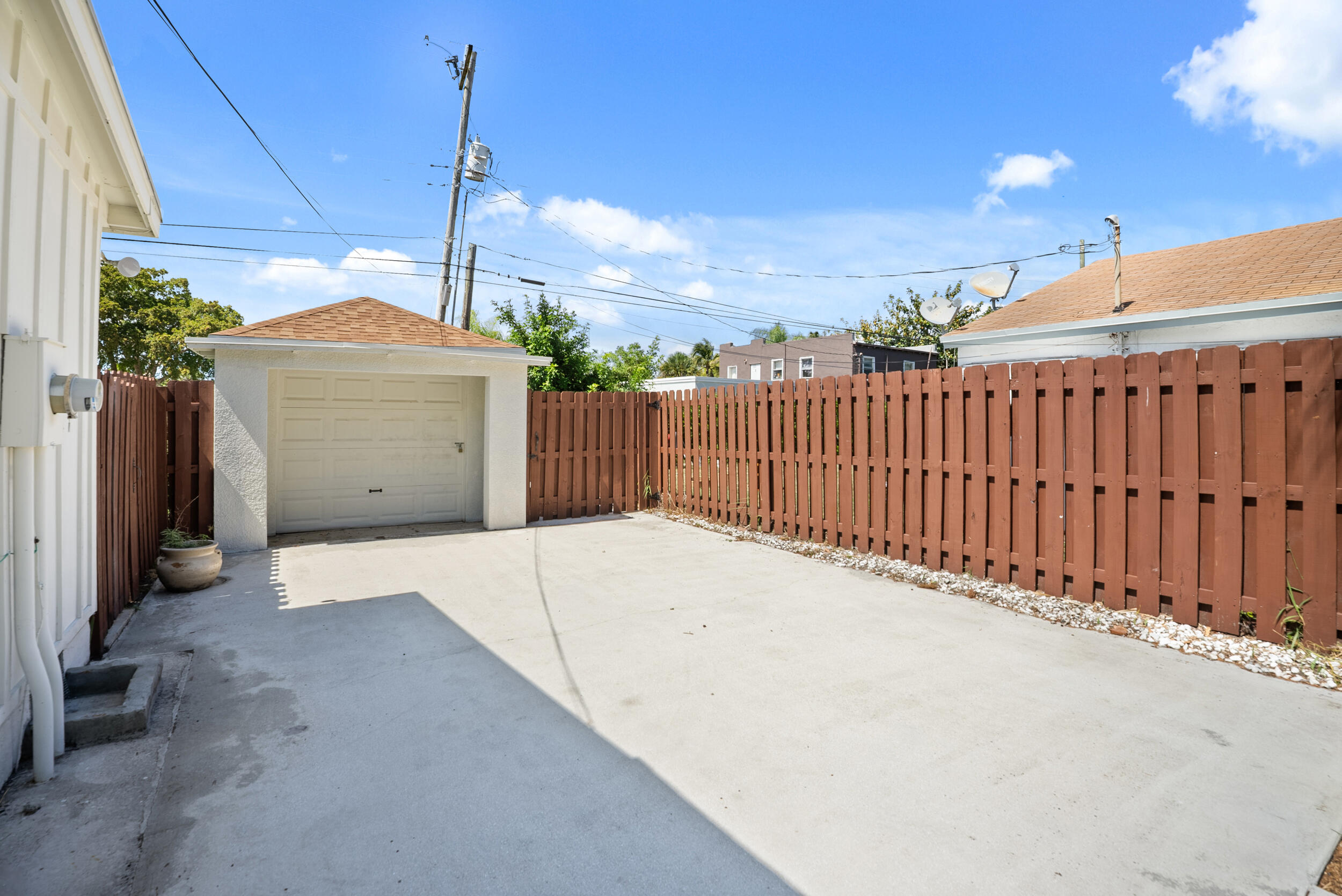 517 55th Street Property Photo 30