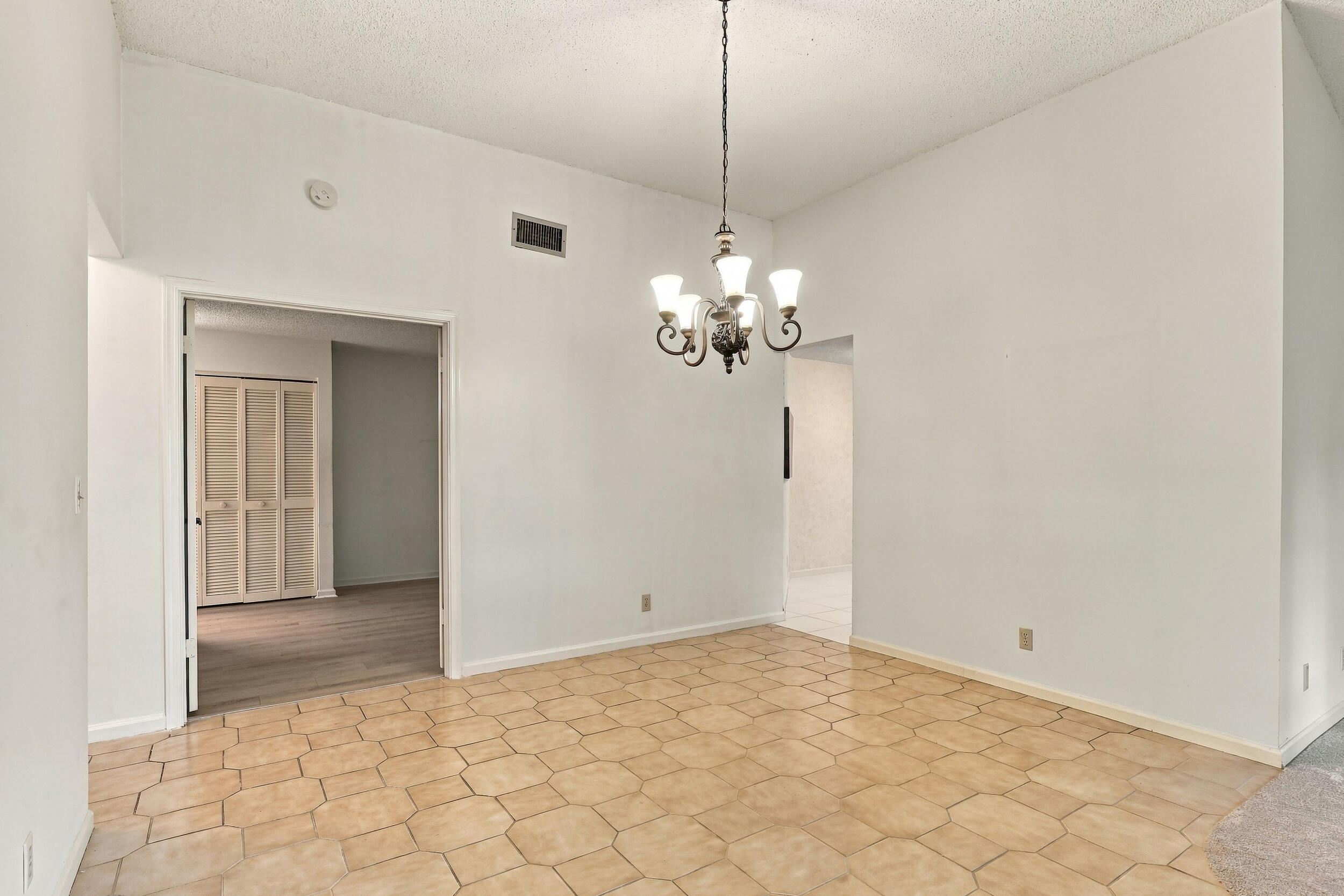 5086 Pine Drive Property Photo 19