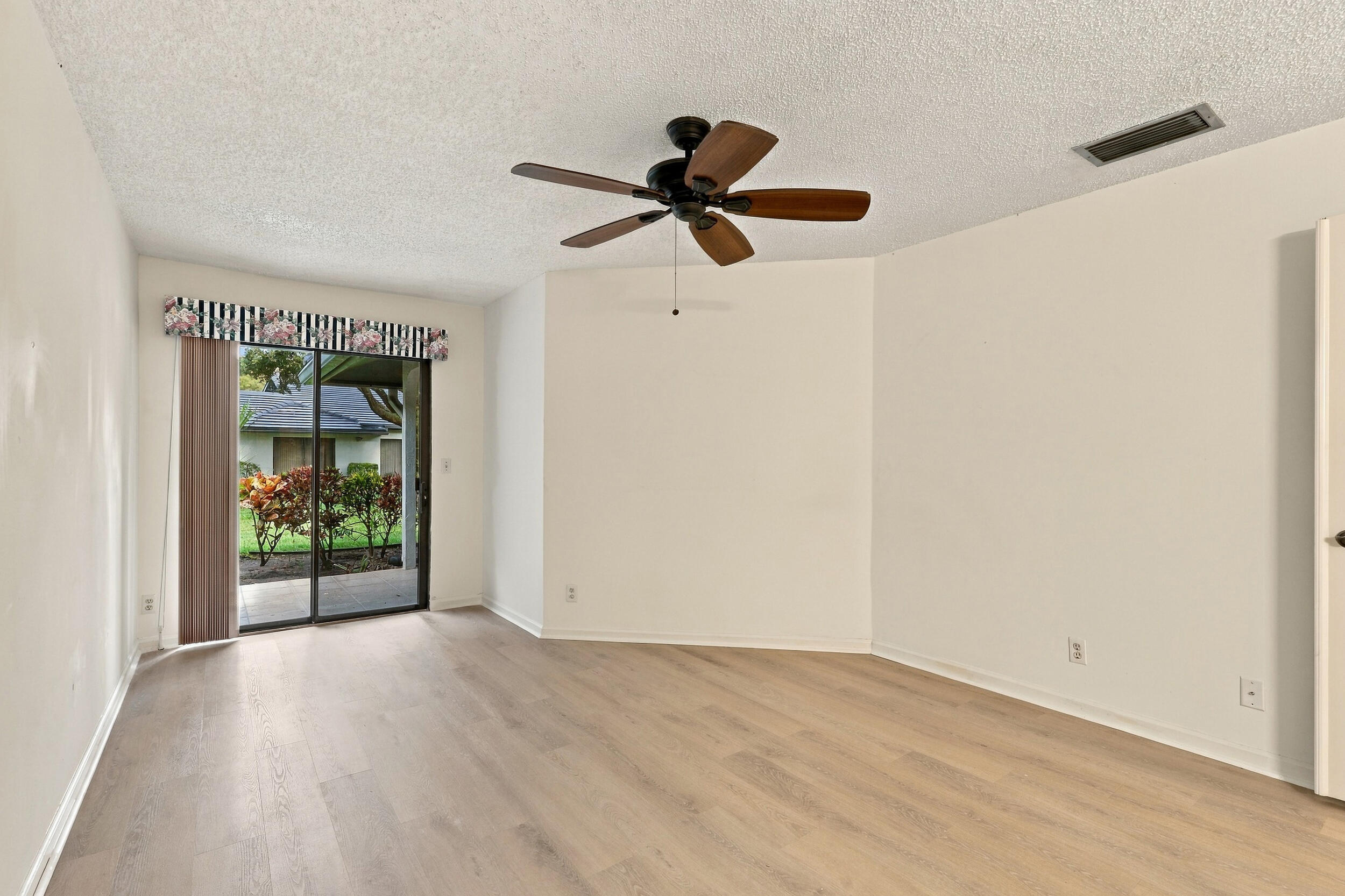 5086 Pine Drive Property Photo 30