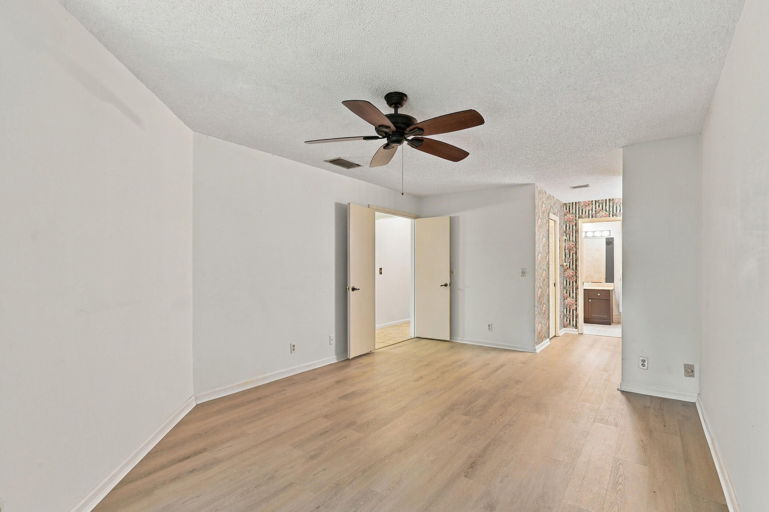 5086 Pine Drive Property Photo 32