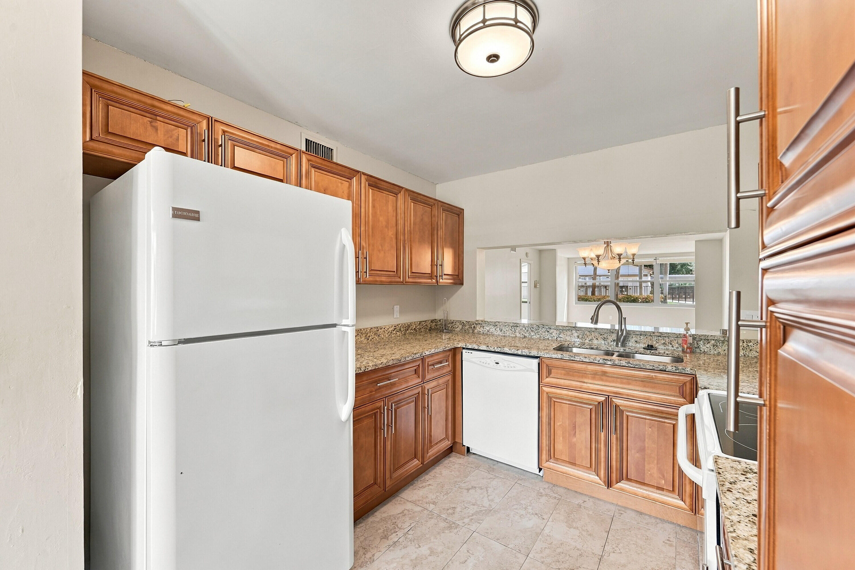 10607 W Clairmont Circle 109 Property Photo 10