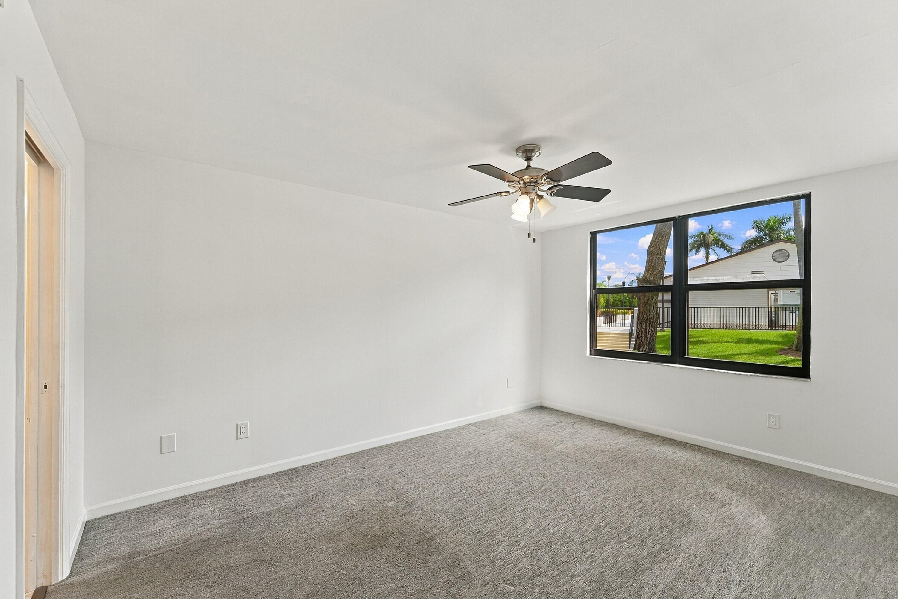 10607 W Clairmont Circle 109 Property Photo 14