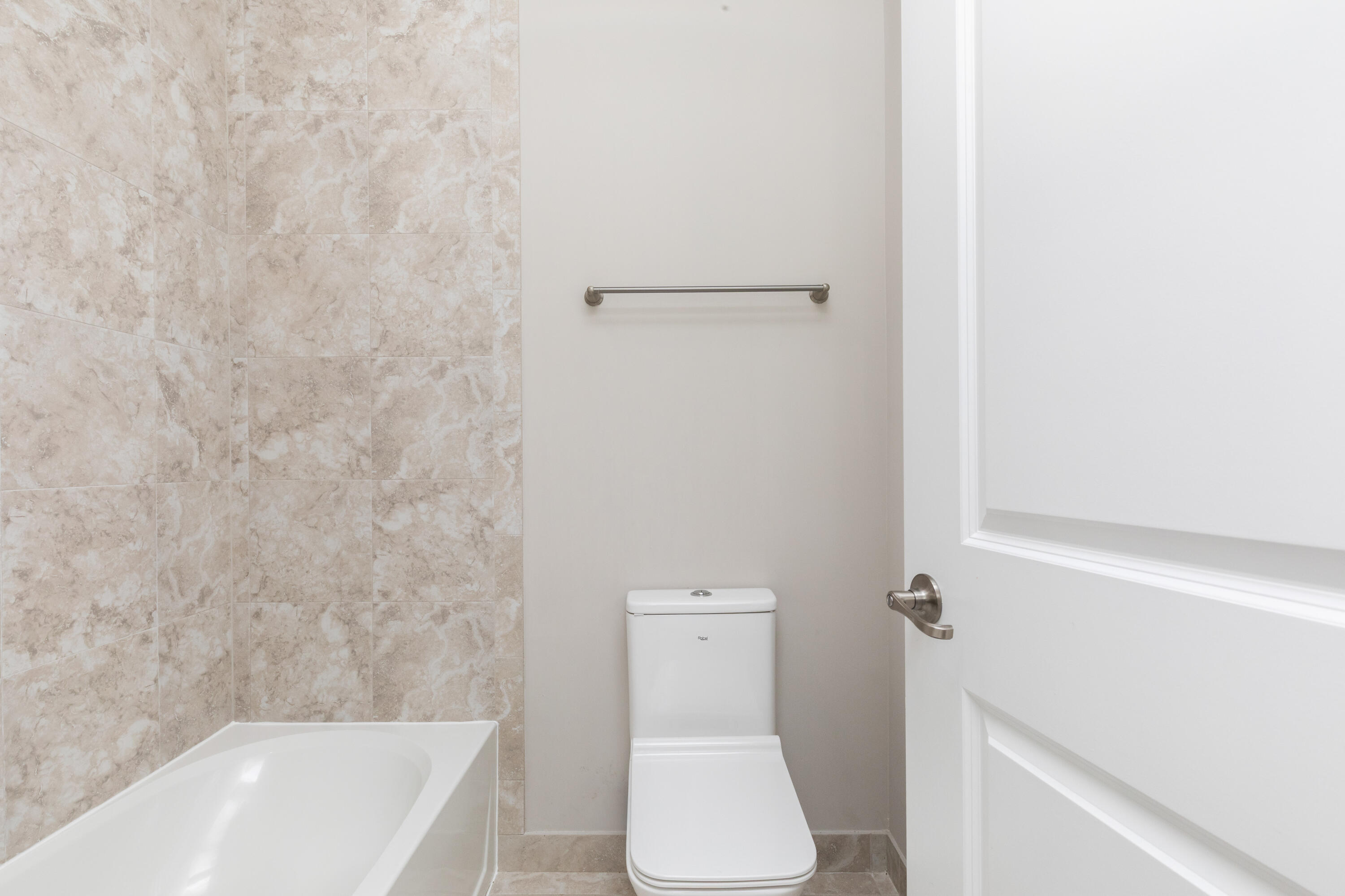 9203 Meridian Drive E Property Photo 77
