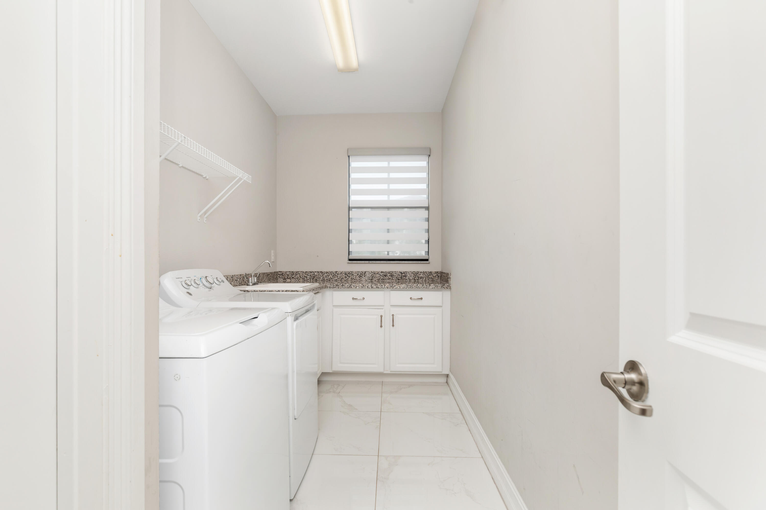 9203 Meridian Drive E Property Photo 78