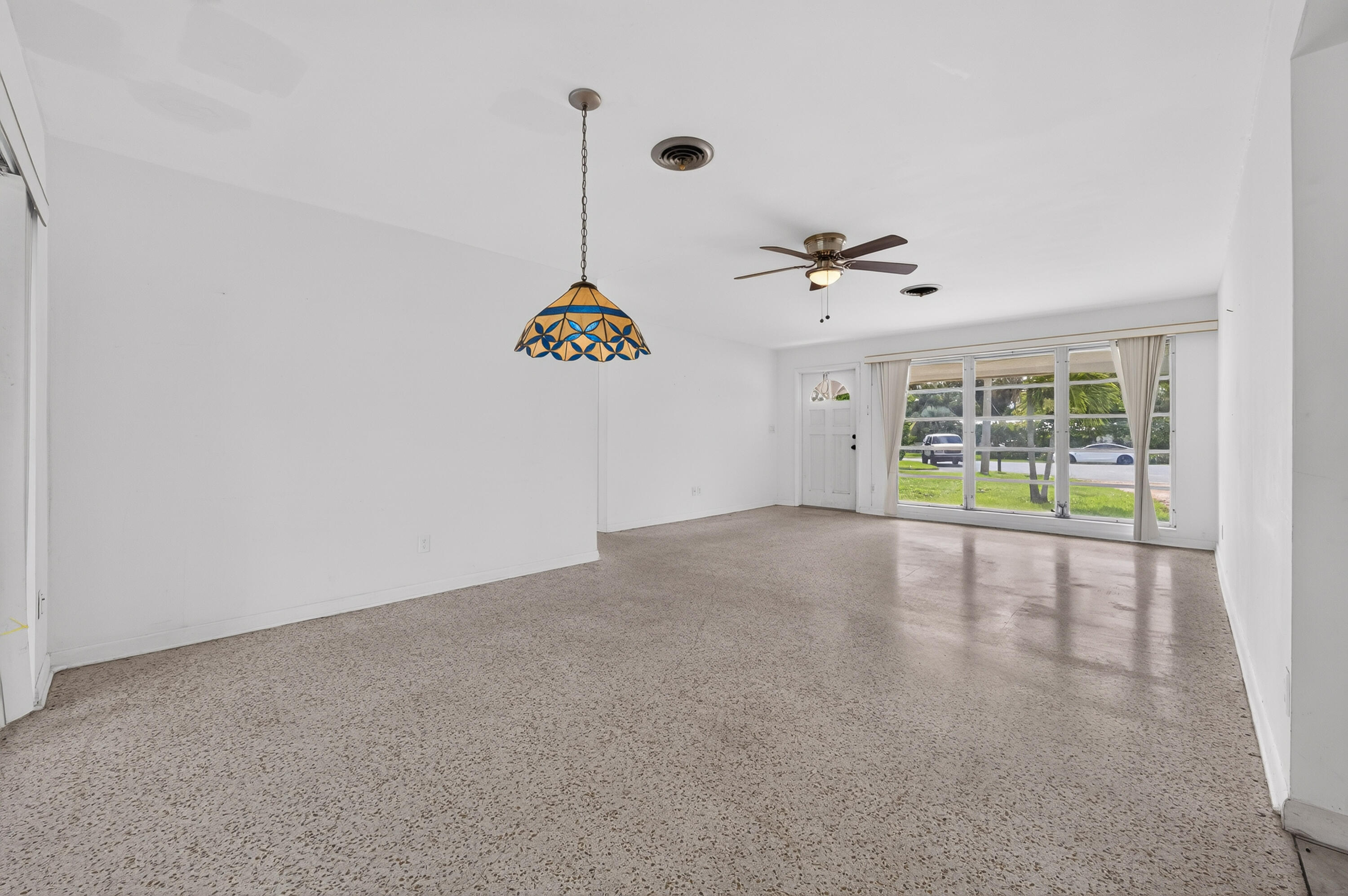 1053 Nw Terrace Road Property Photo 9