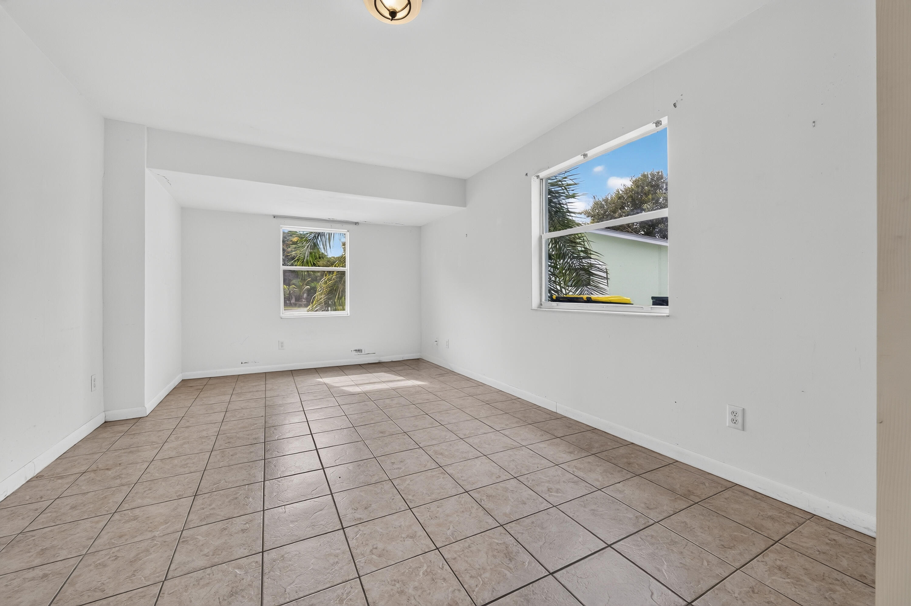 1053 Nw Terrace Road Property Photo 10