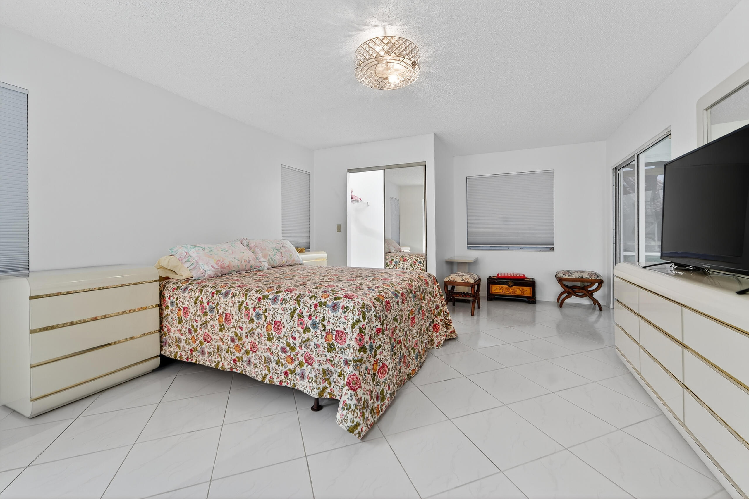 6147 Waldwick Circle Property Photo 19
