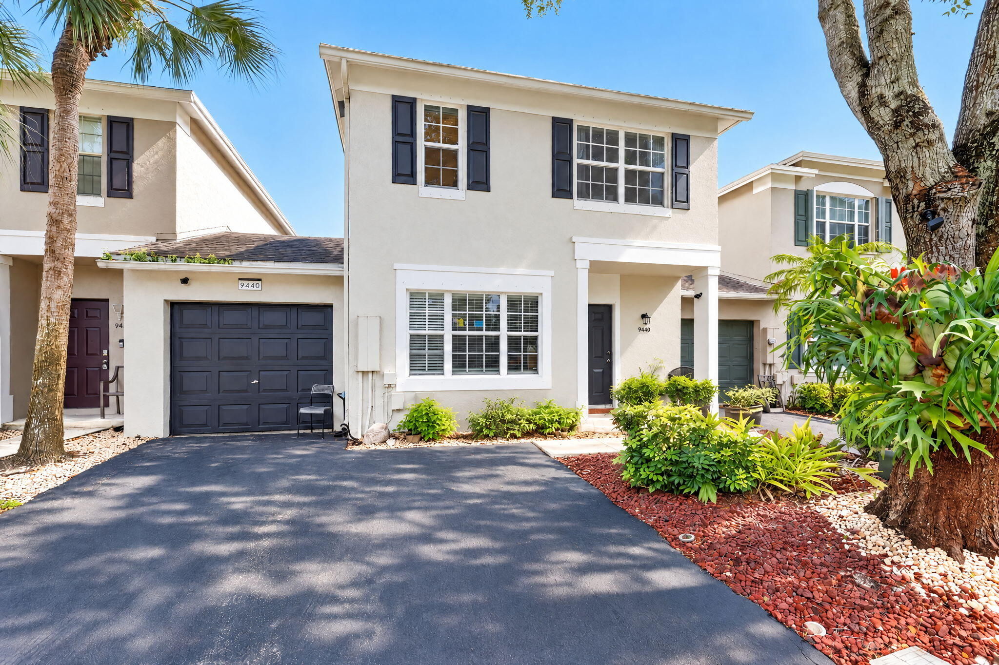 9440 E Plum Harbor Way Property Photo 1