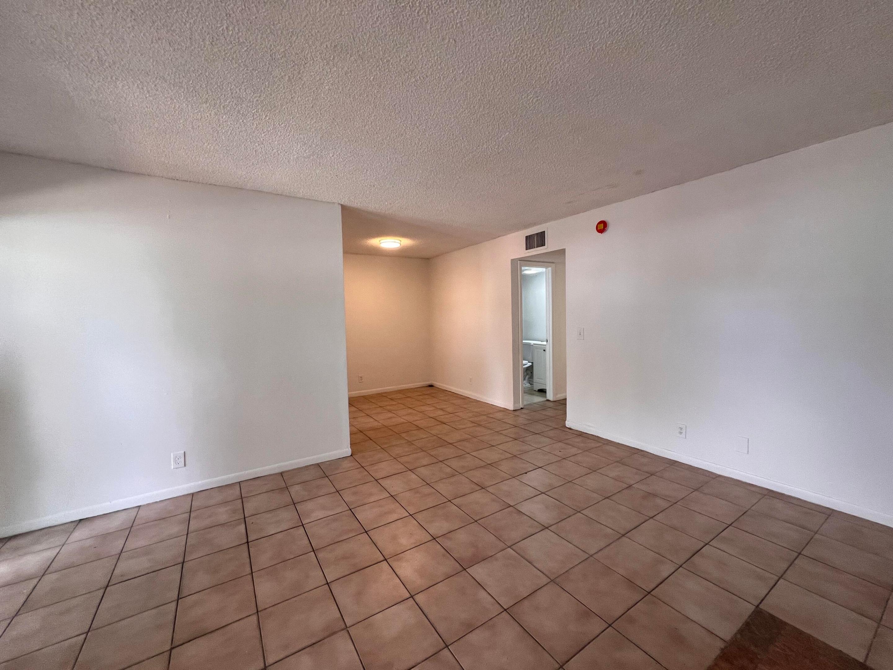 645 SW 20TH Court 0020