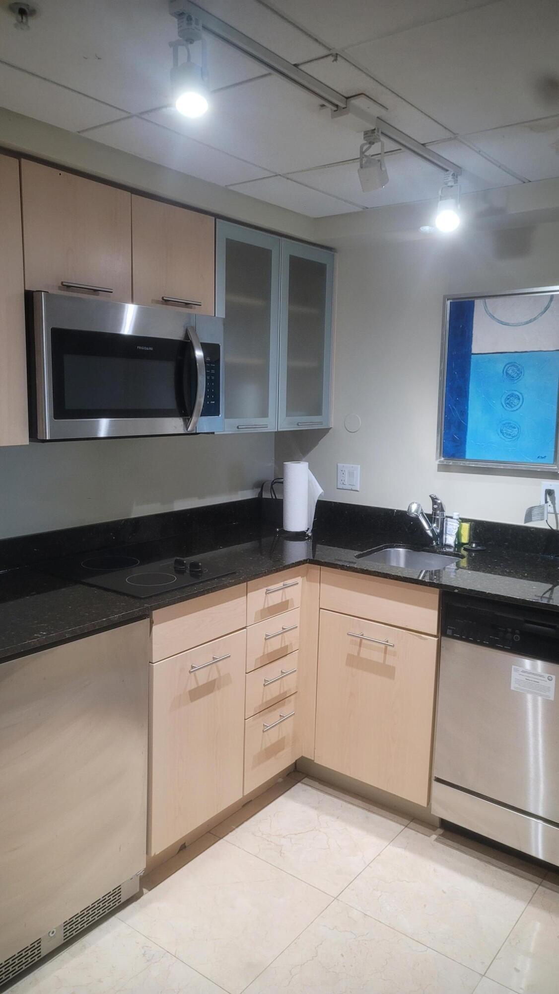 2670 E Sunrise Boulevard Property Photo 1