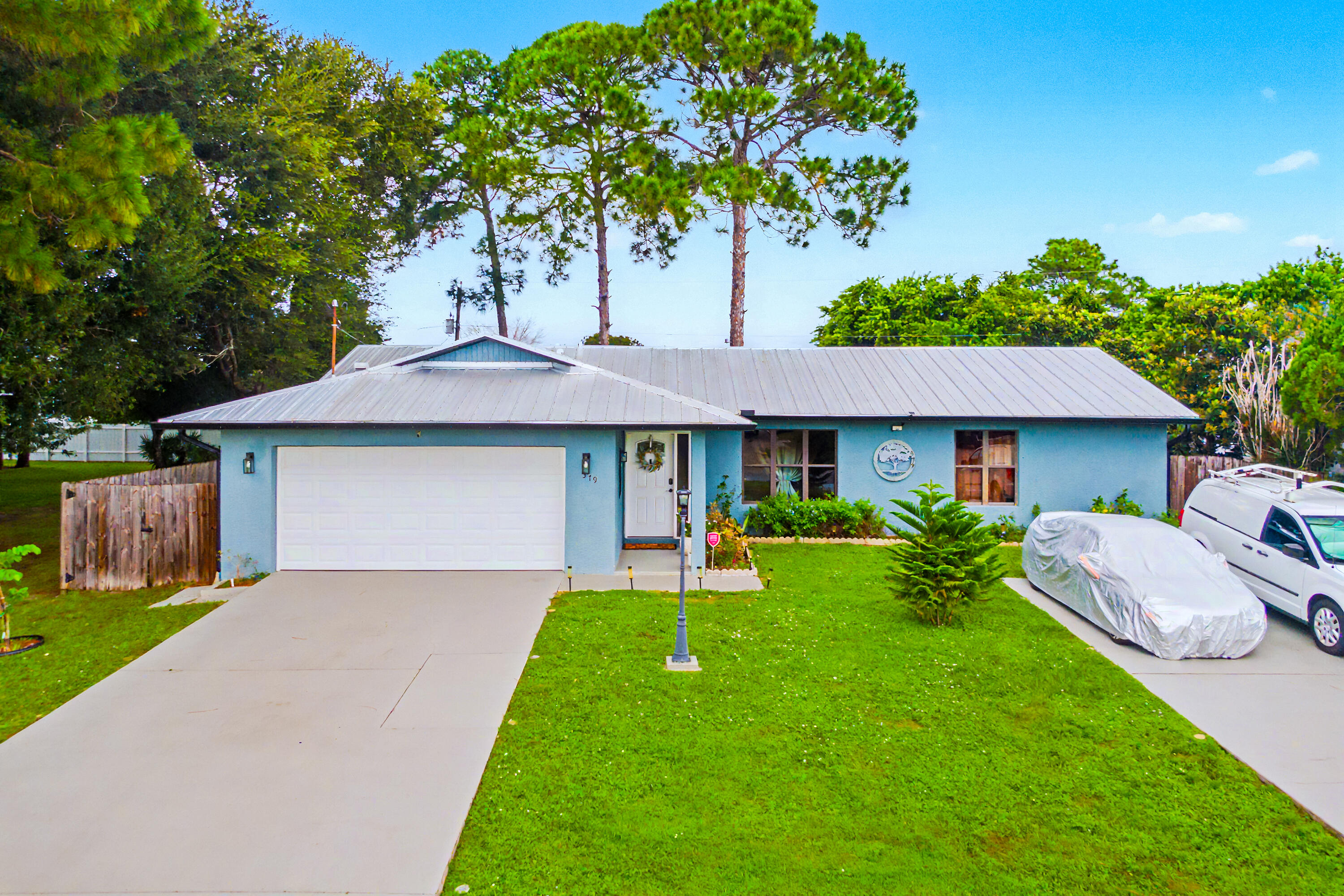 379 Se Husted Terrace Property Photo 43