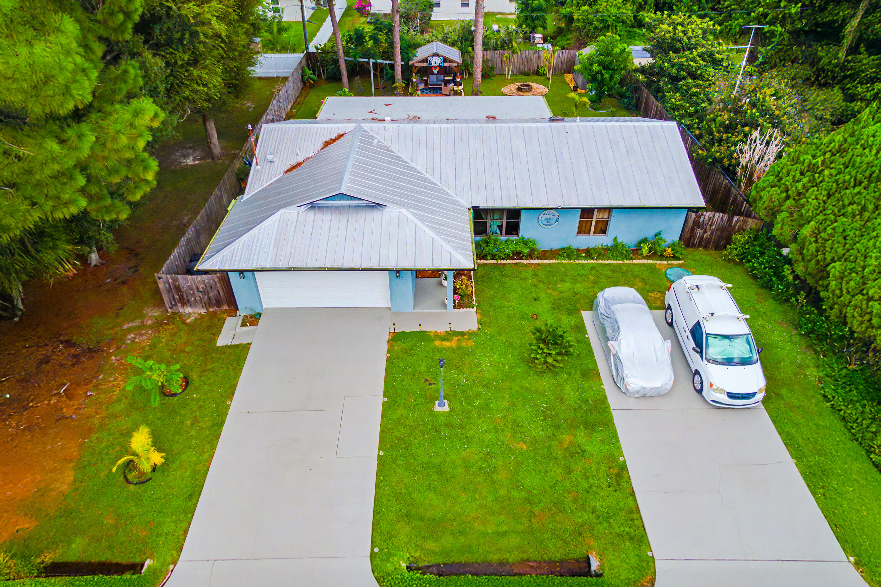 379 Se Husted Terrace Property Photo 45