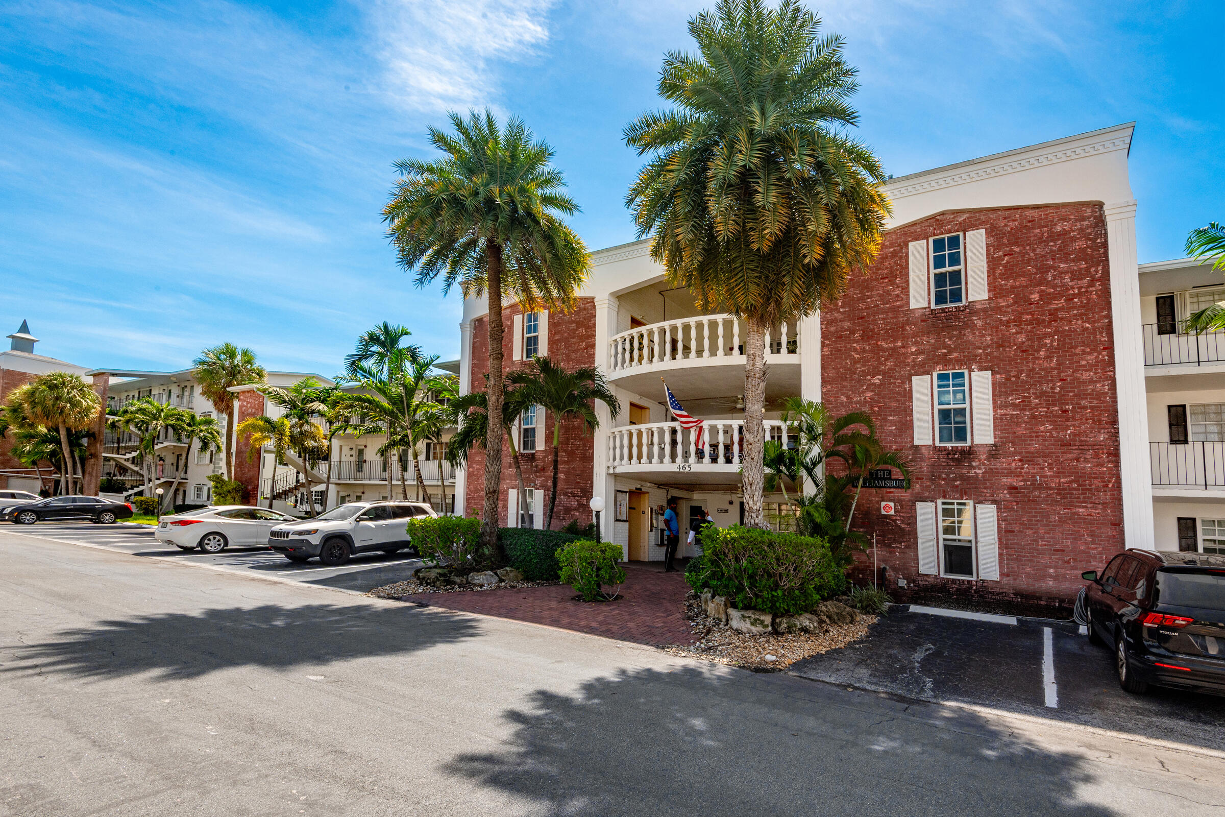 465 Paradise Isle Boulevard Property Photo 1