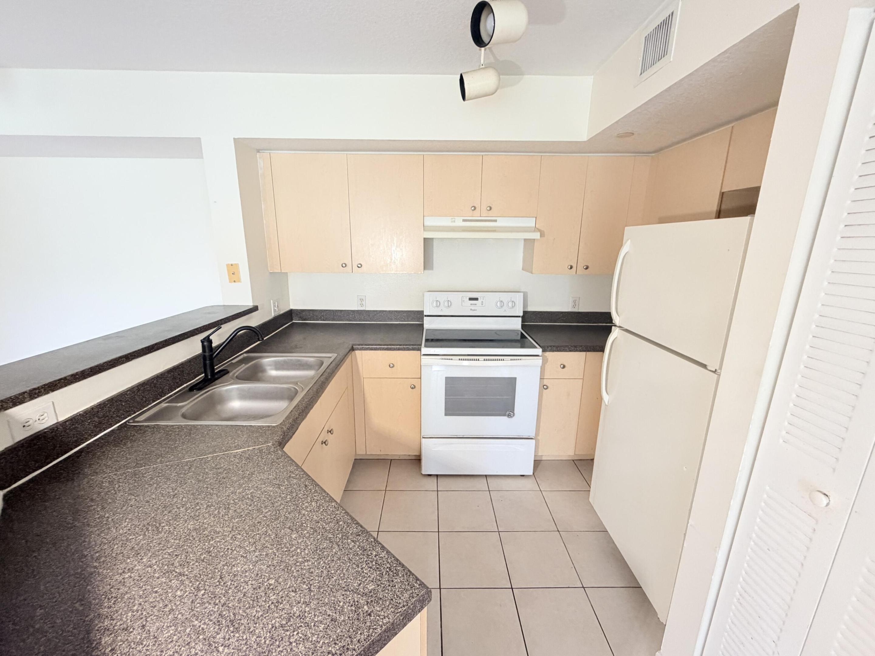4131 San Marino Boulevard 108 Property Photo 2