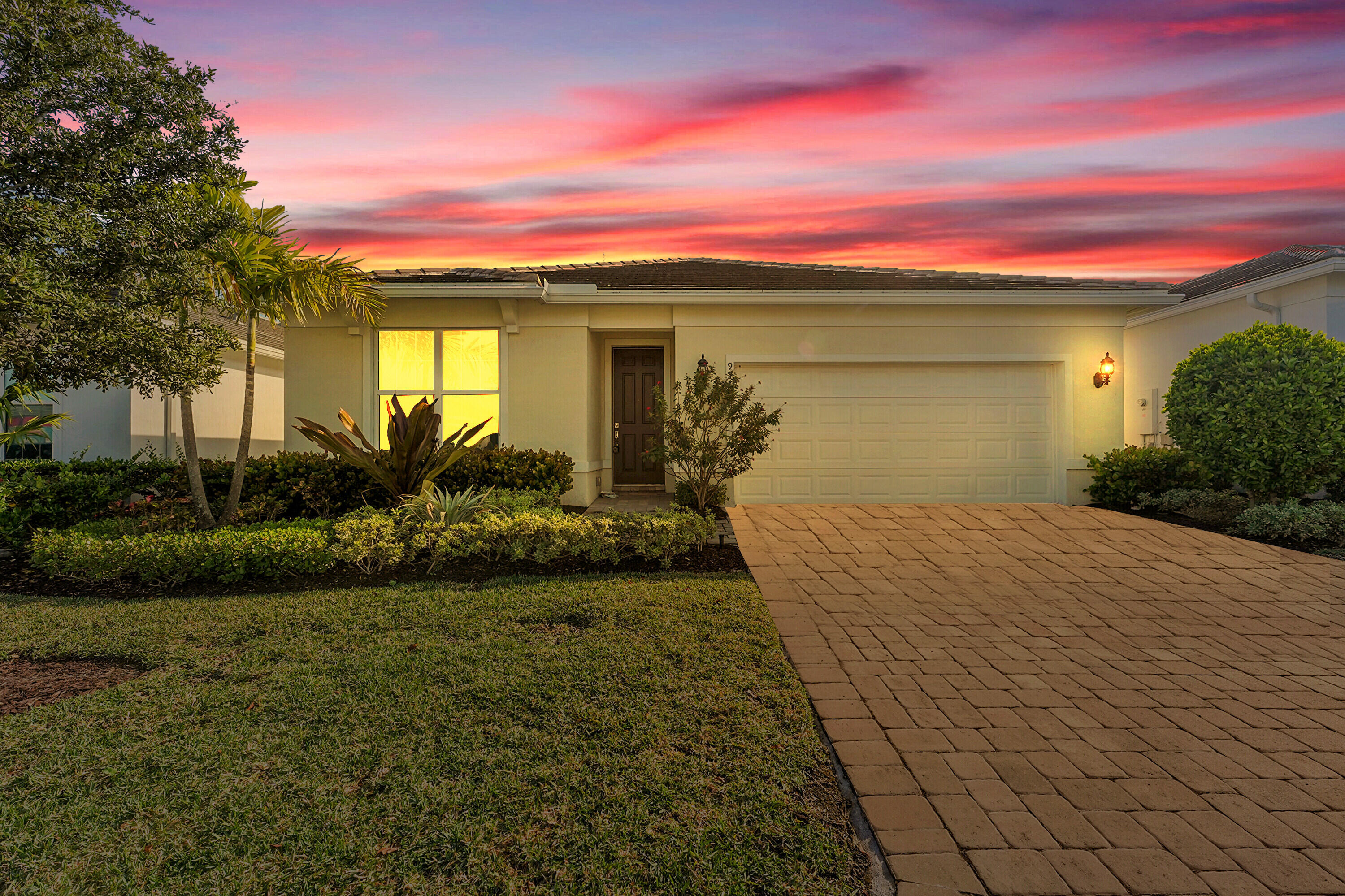 9765 Sw Meridian Way Property Photo 1