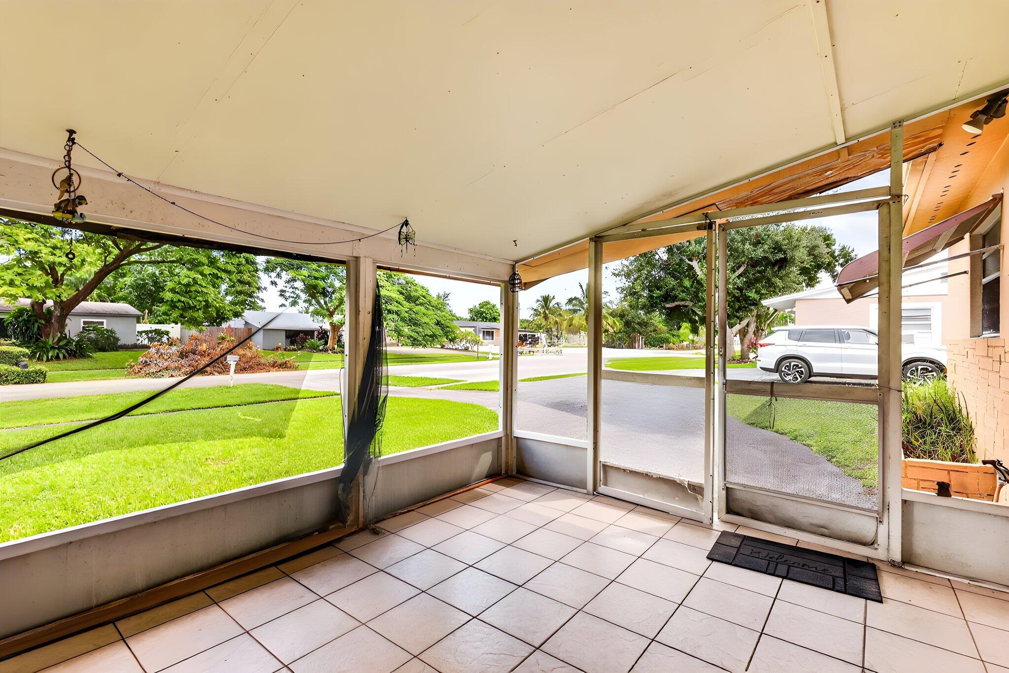 913 Jamaican Drive Property Photo 6