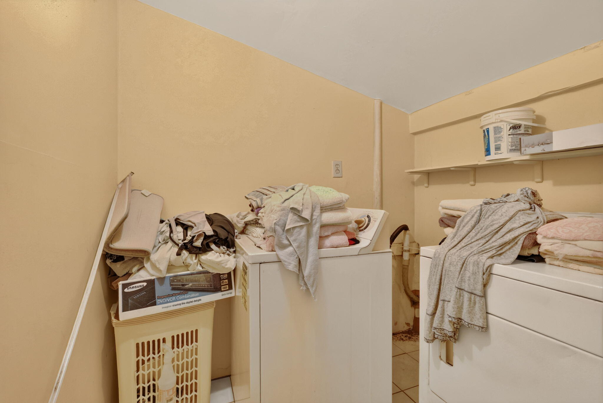 913 Jamaican Drive Property Photo 17
