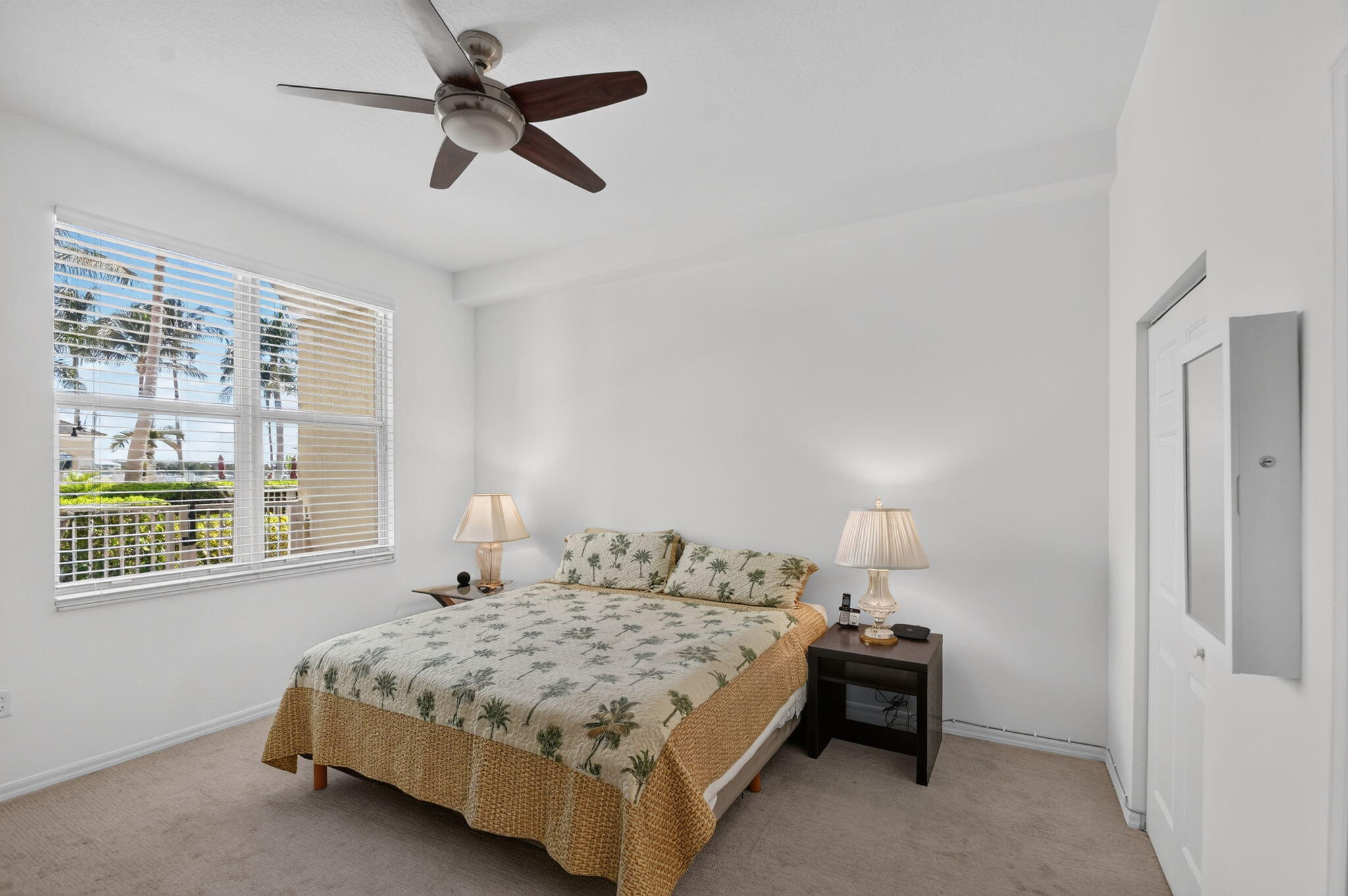 806 E Windward Way 108 Property Photo 14