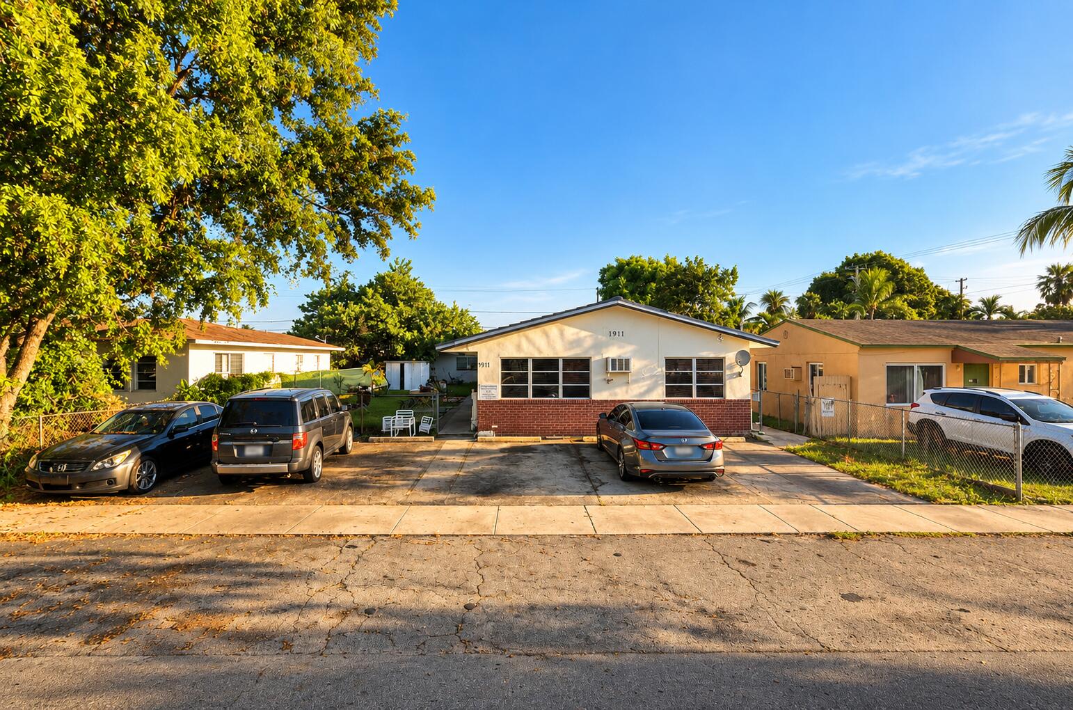 1911 Roosevelt Street Property Photo 1