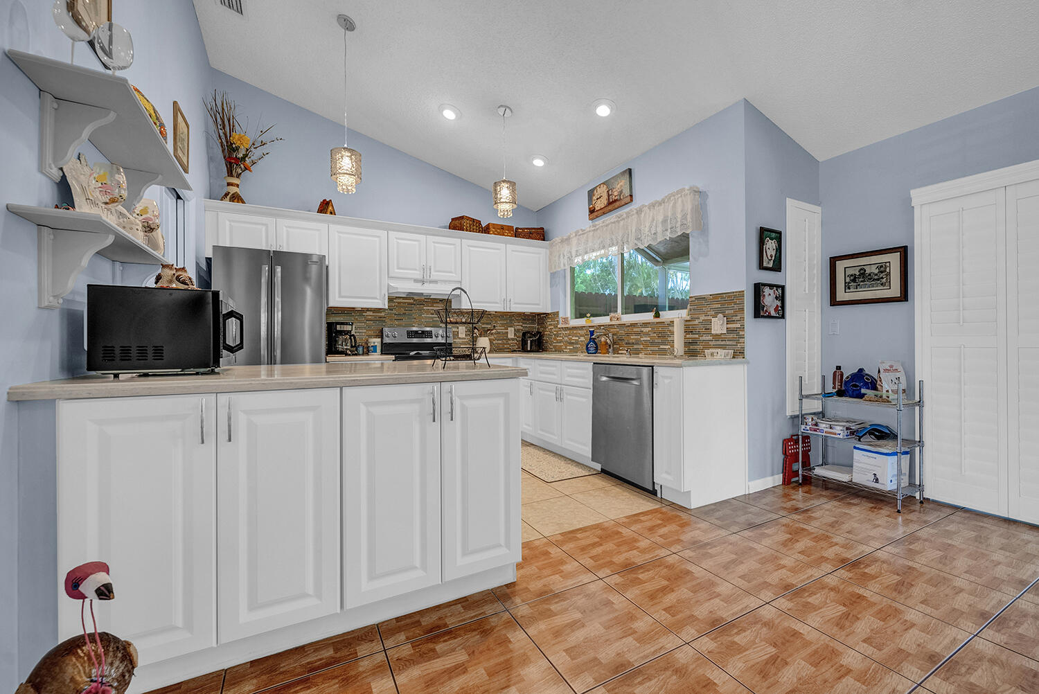 8026 Marshwood Lane Property Photo 3