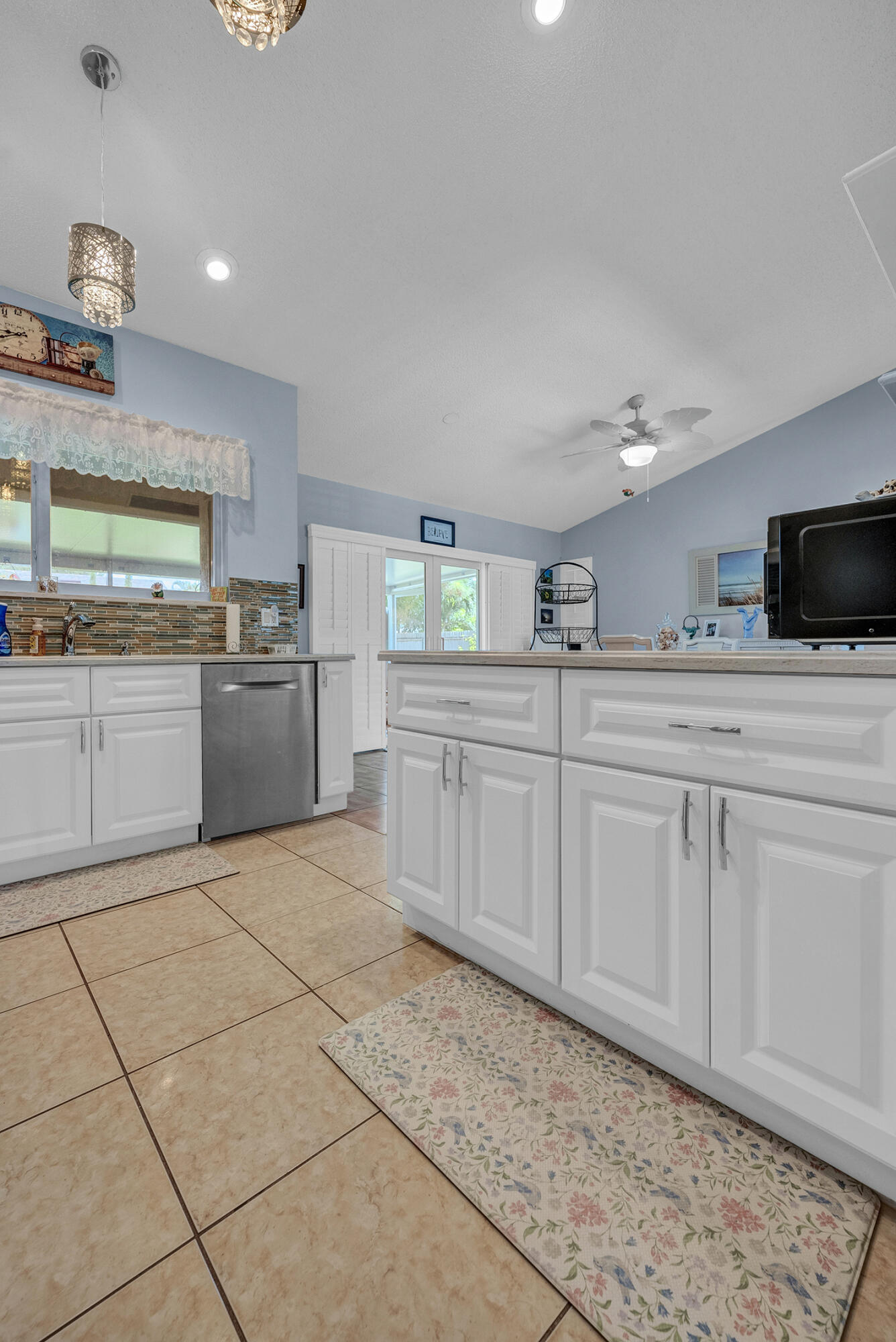 8026 Marshwood Lane Property Photo 5