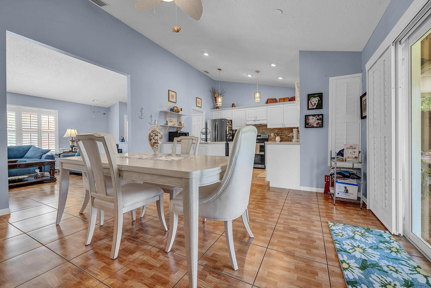 8026 Marshwood Lane Property Photo 11