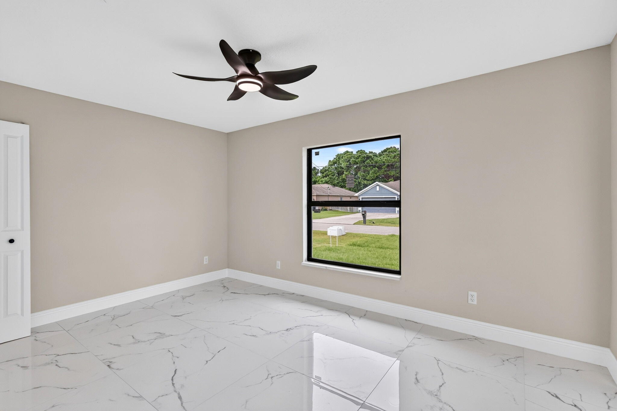 6447 Nw Fontana Street Property Photo 25