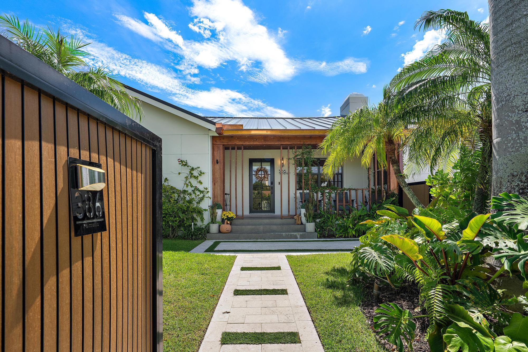 386 Palmetto Street Property Photo 1