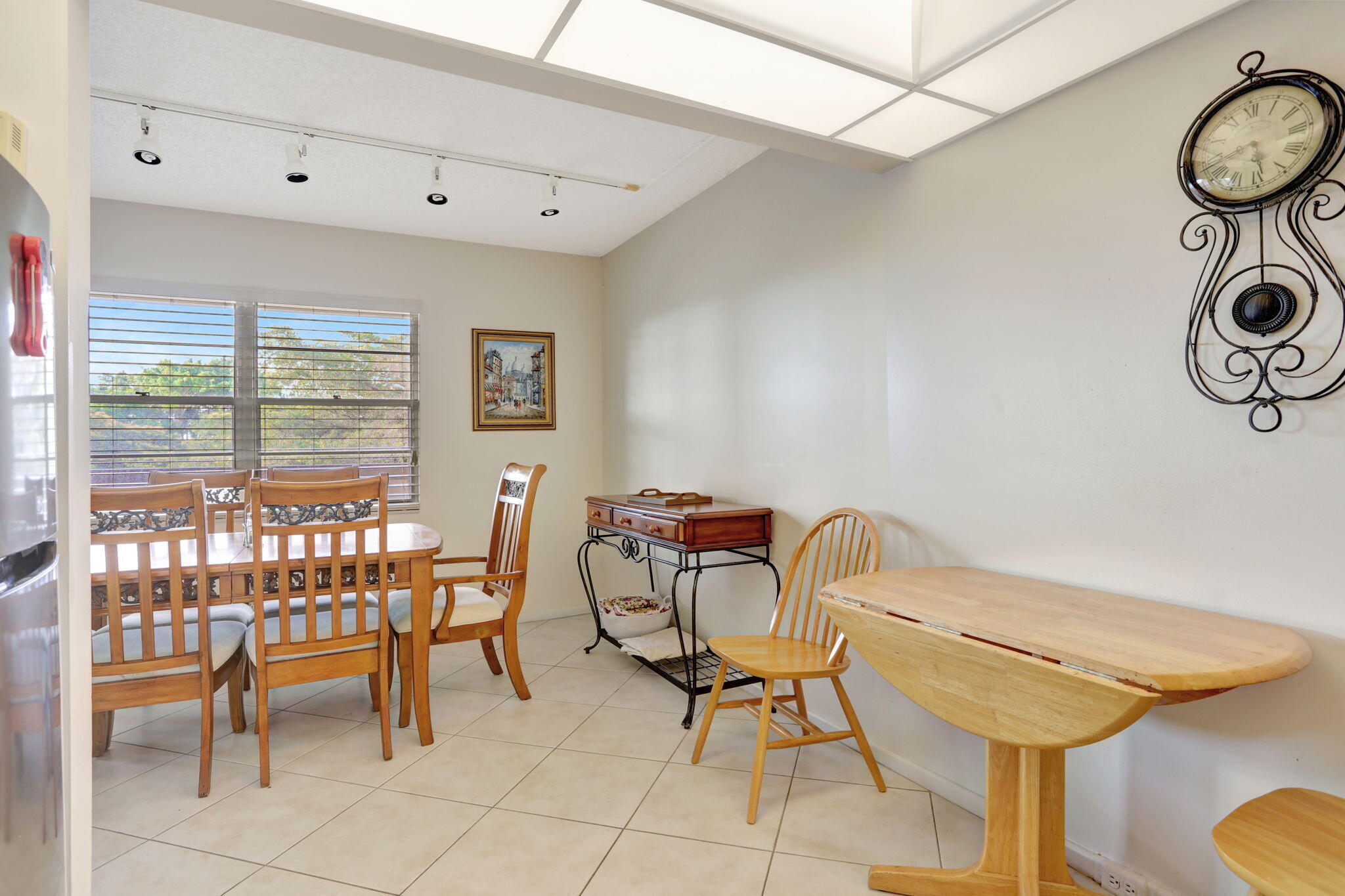 1903 Bermuda Circle B4 Property Photo 11