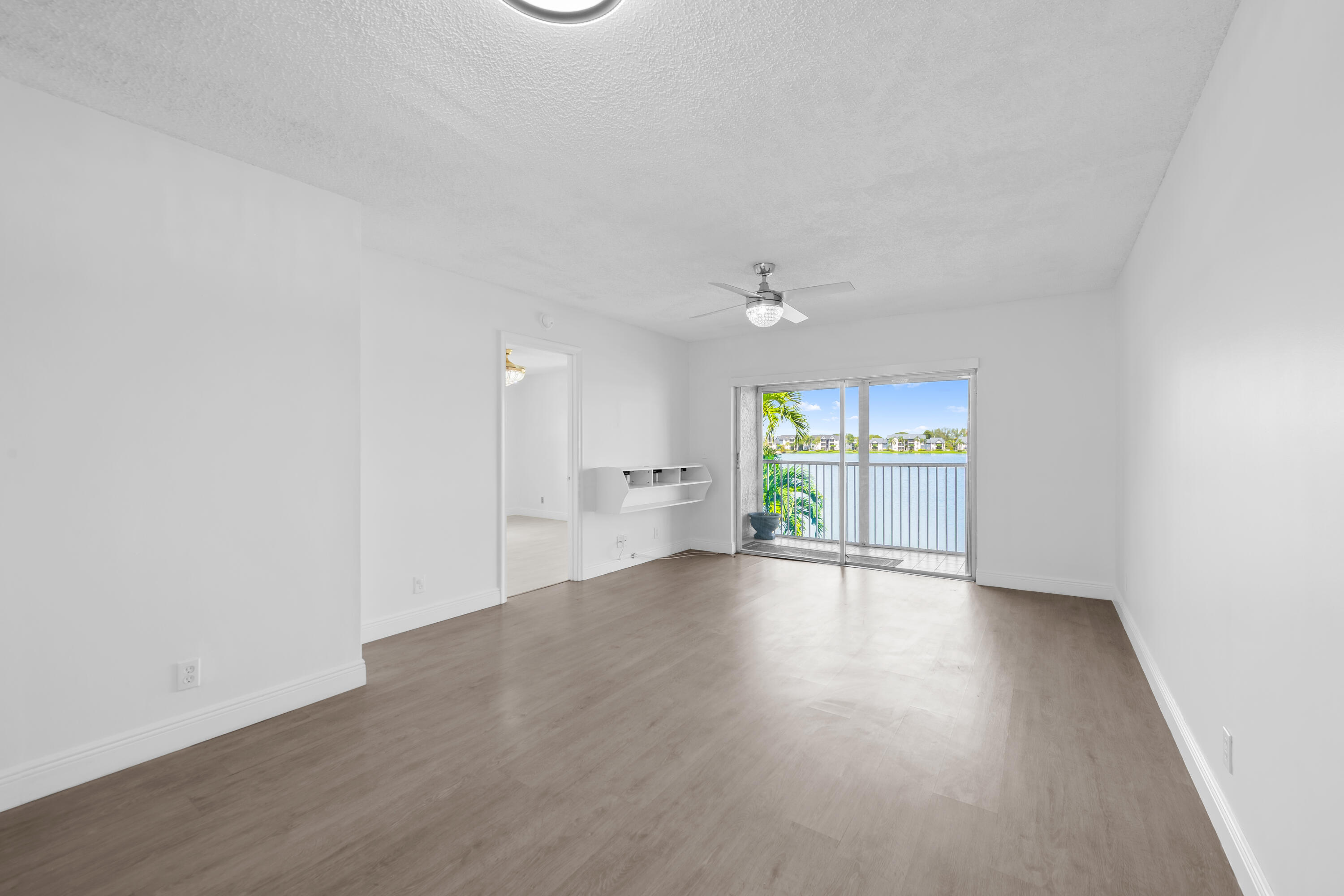 5510 Lakeside Drive 201 Property Photo 15