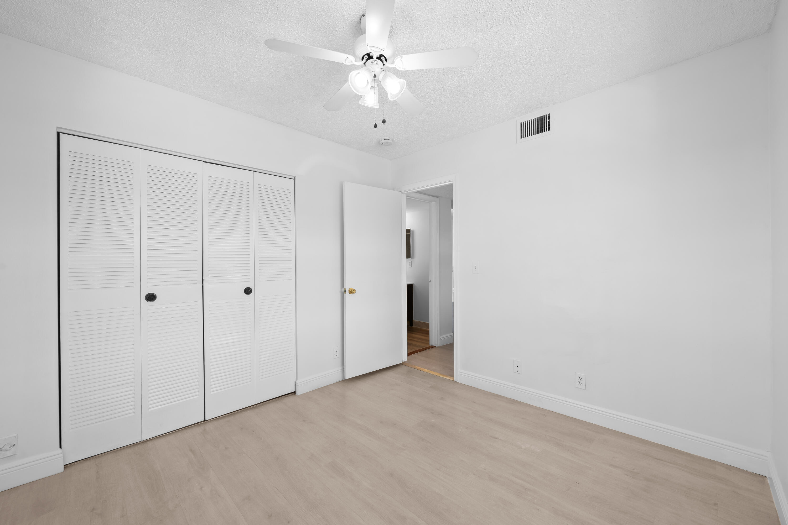 5510 Lakeside Drive 201 Property Photo 22