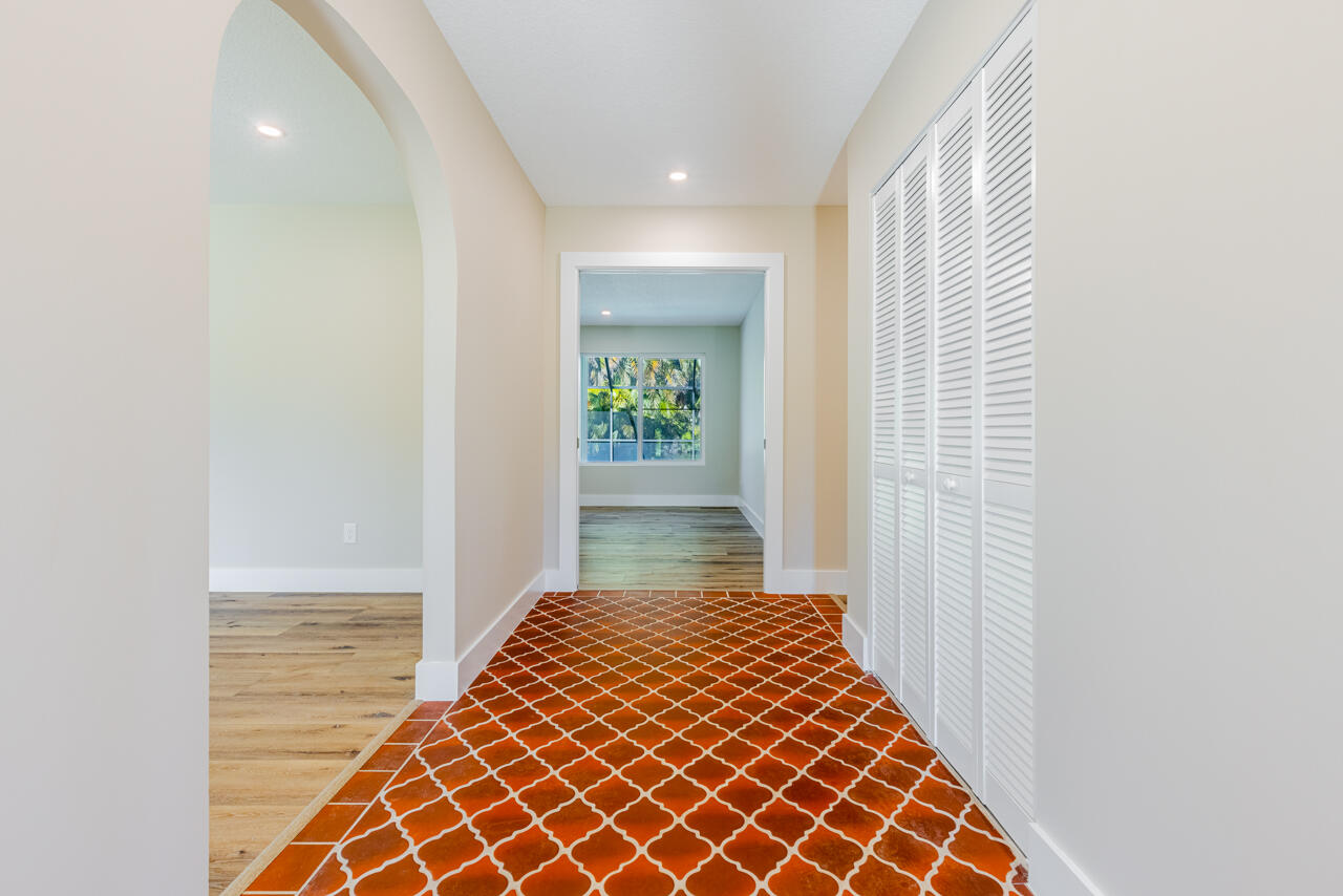 1425 Se Sunshine Avenue Property Photo 4