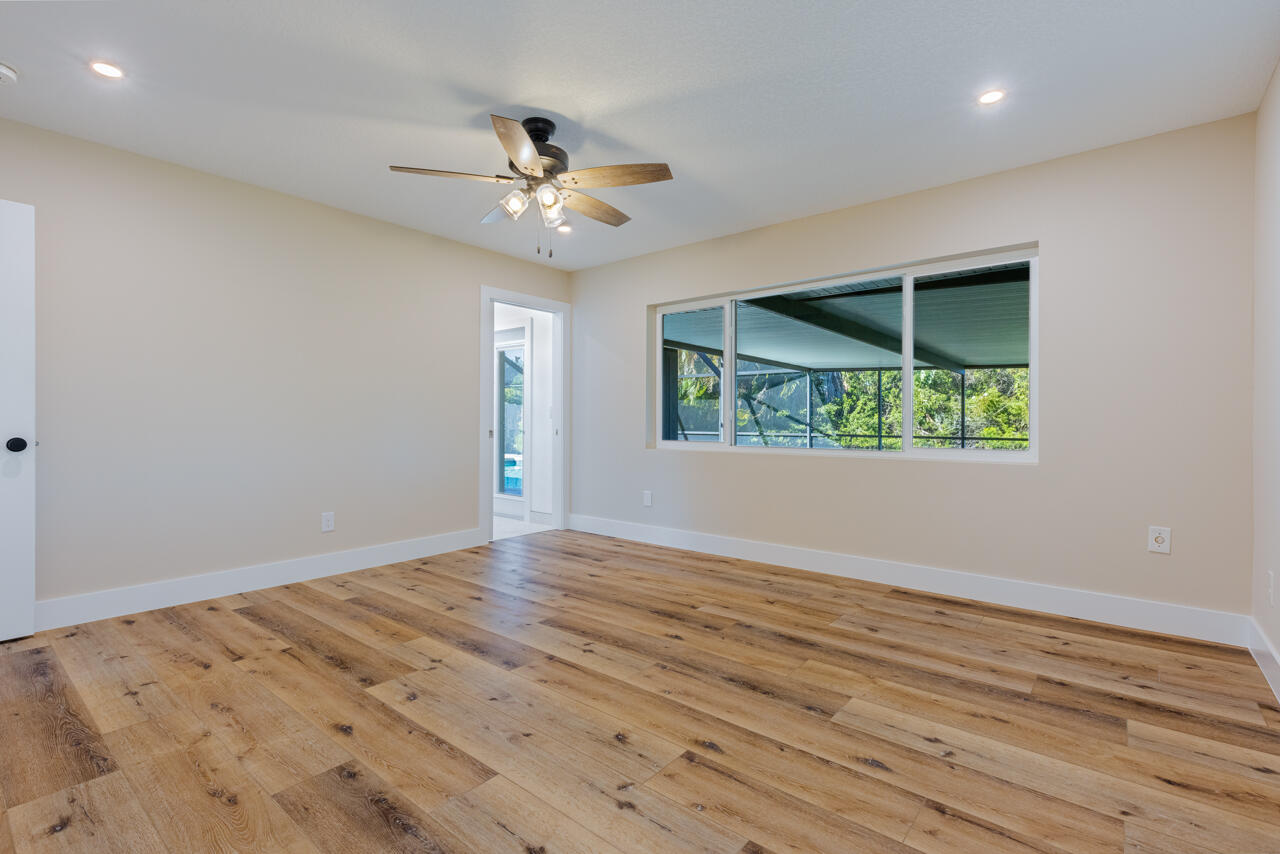 1425 Se Sunshine Avenue Property Photo 13