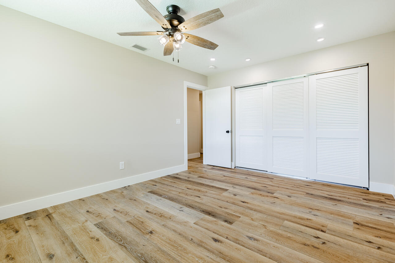 1425 Se Sunshine Avenue Property Photo 20