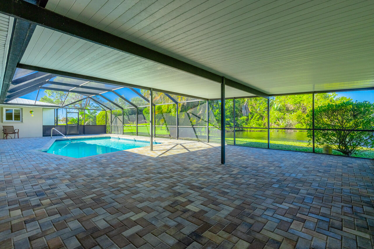 1425 Se Sunshine Avenue Property Photo 30
