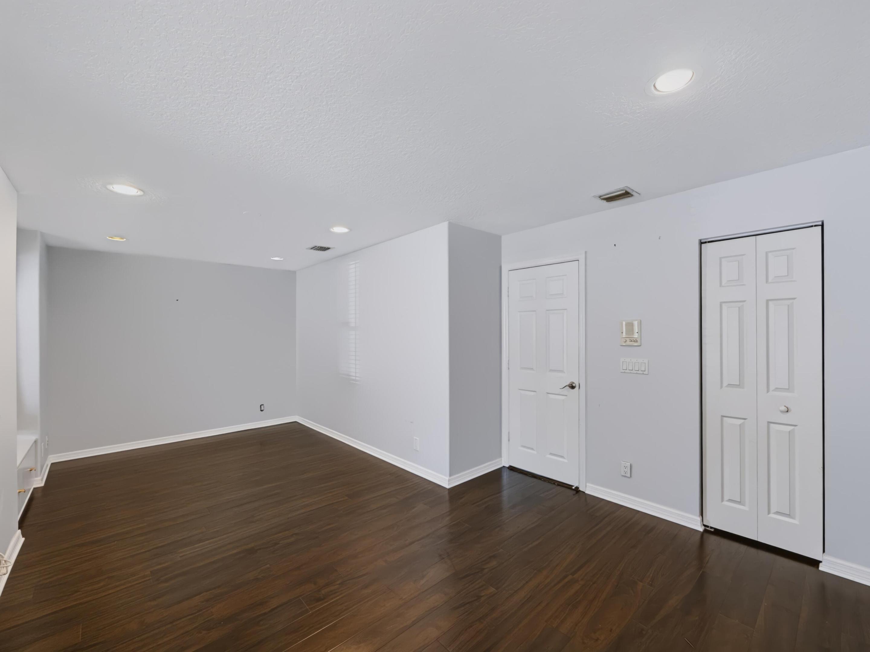 5574 Bermuda Dunes Circle Property Photo 26