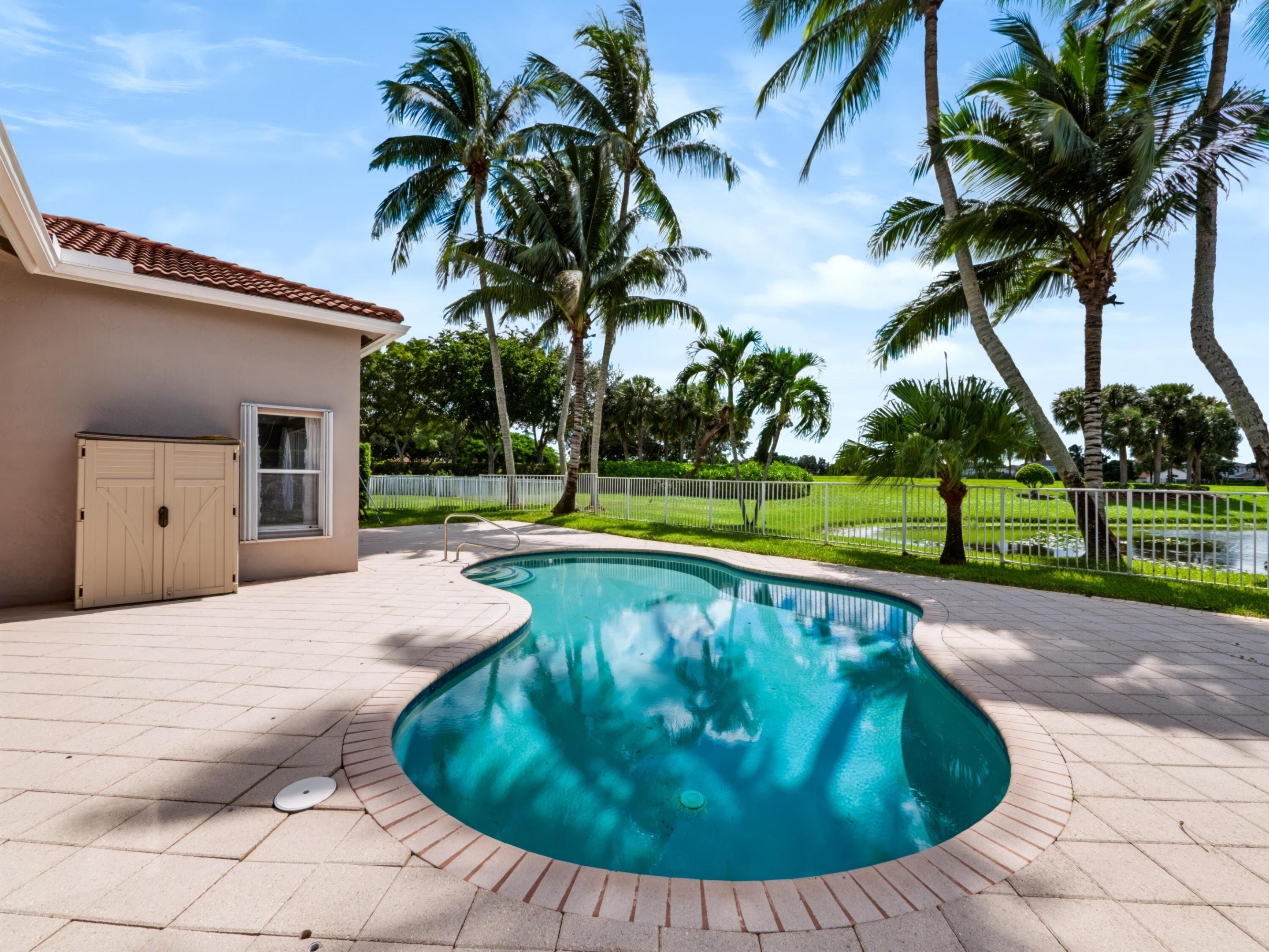 5574 Bermuda Dunes Circle Property Photo 31