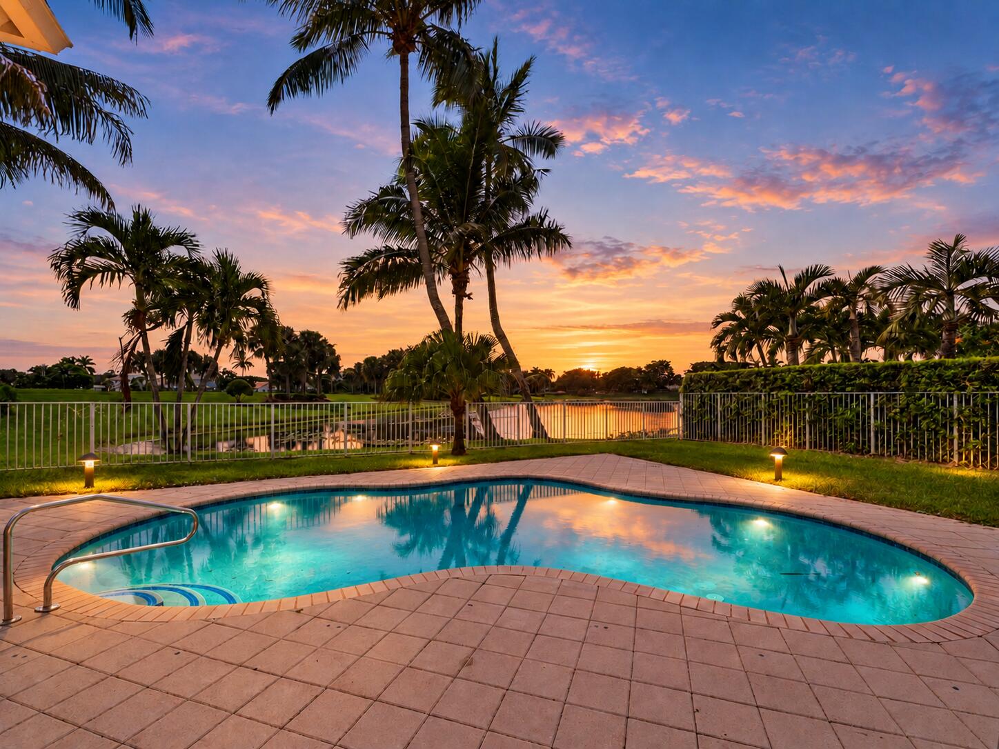 5574 Bermuda Dunes Circle Property Photo 32