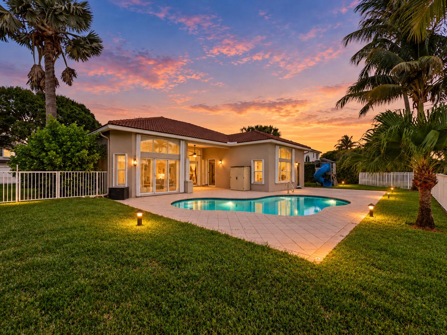 5574 Bermuda Dunes Circle Property Photo 34