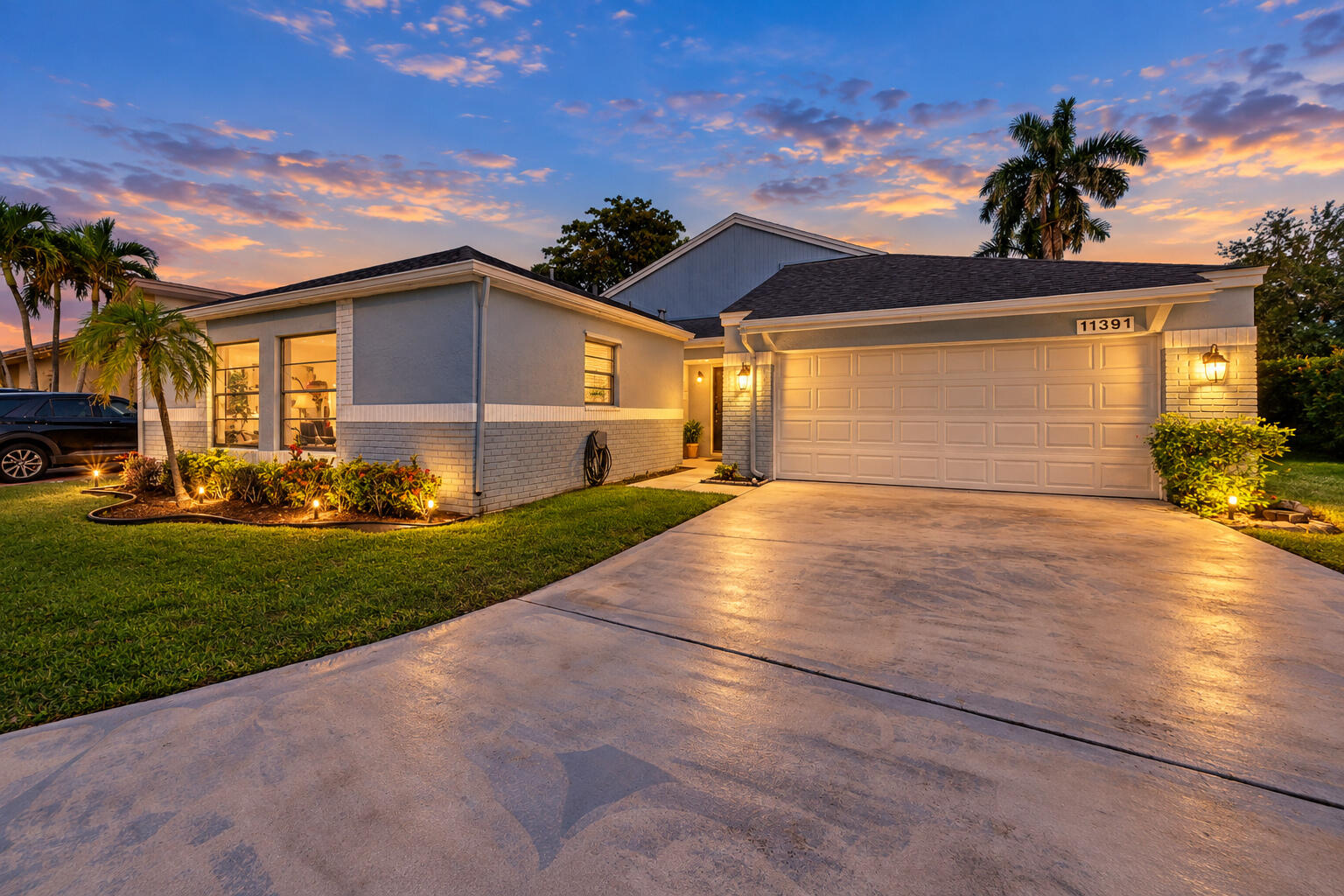 11391 Whisper Sound Drive Property Photo 1