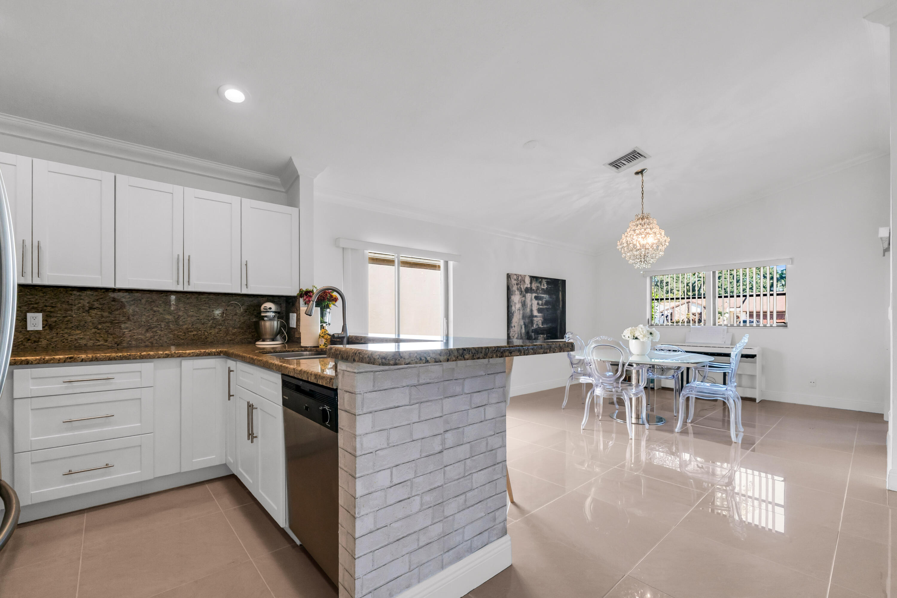 11391 Whisper Sound Drive Property Photo 6