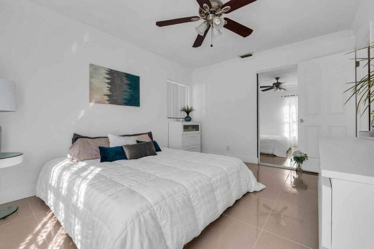 11391 Whisper Sound Drive Property Photo 10